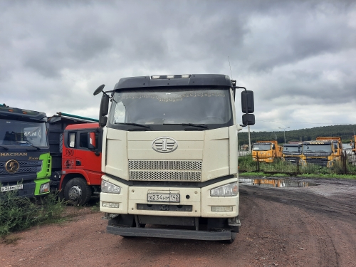 J6 8x4 Самосвал