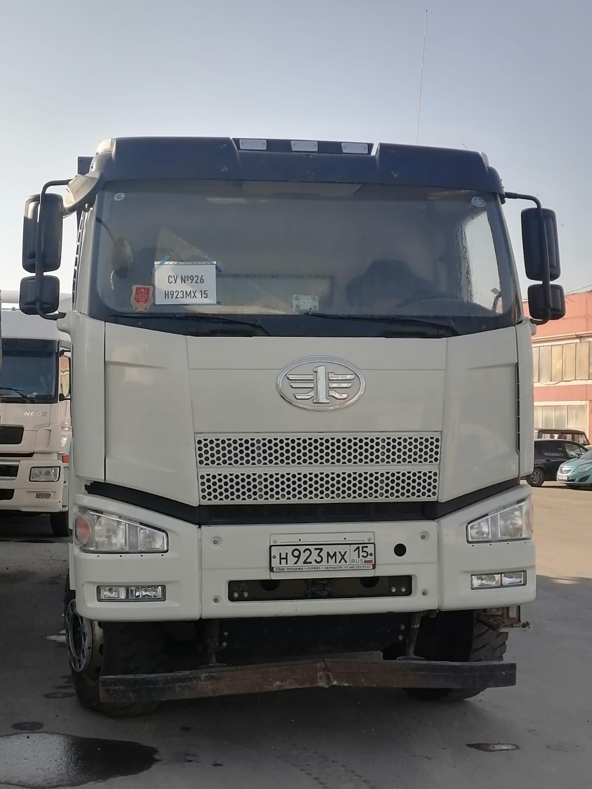 J6 8x4 Самосвал