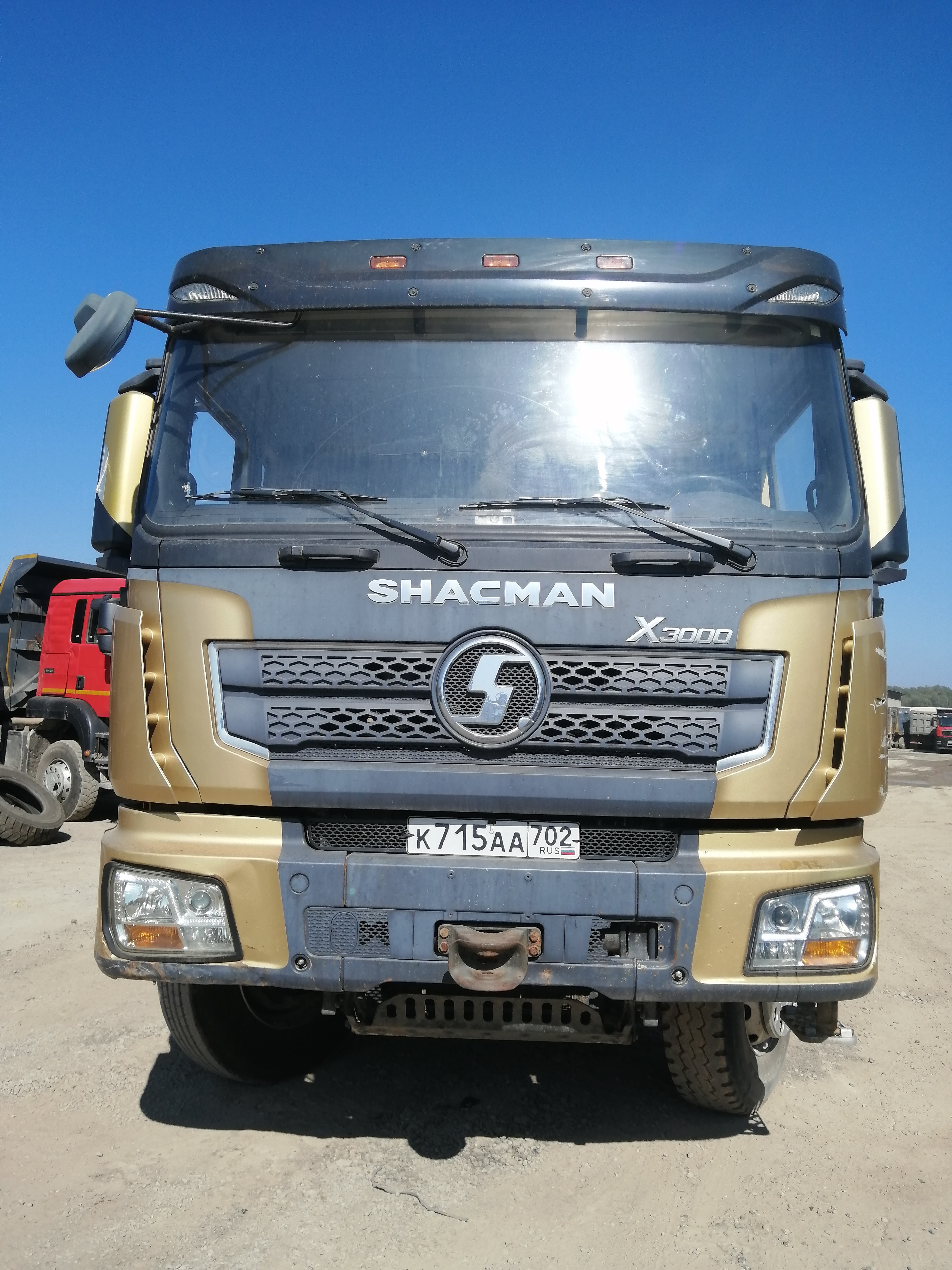 SX* 8x4 Самосвал
