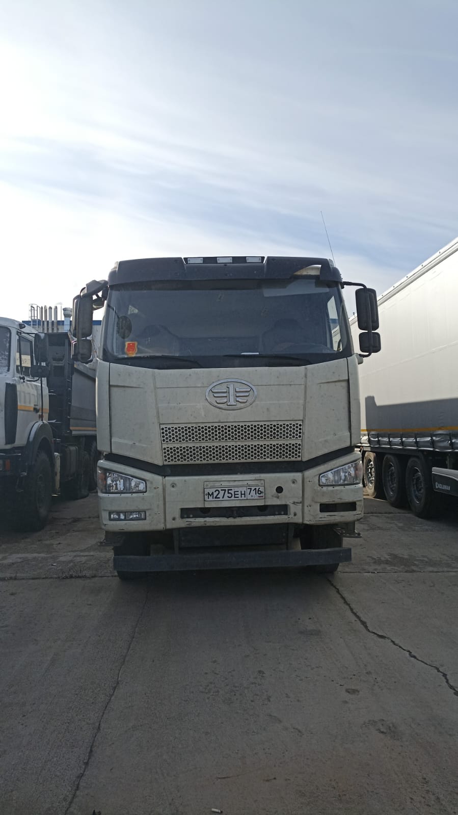 J6 8x4 Самосвал