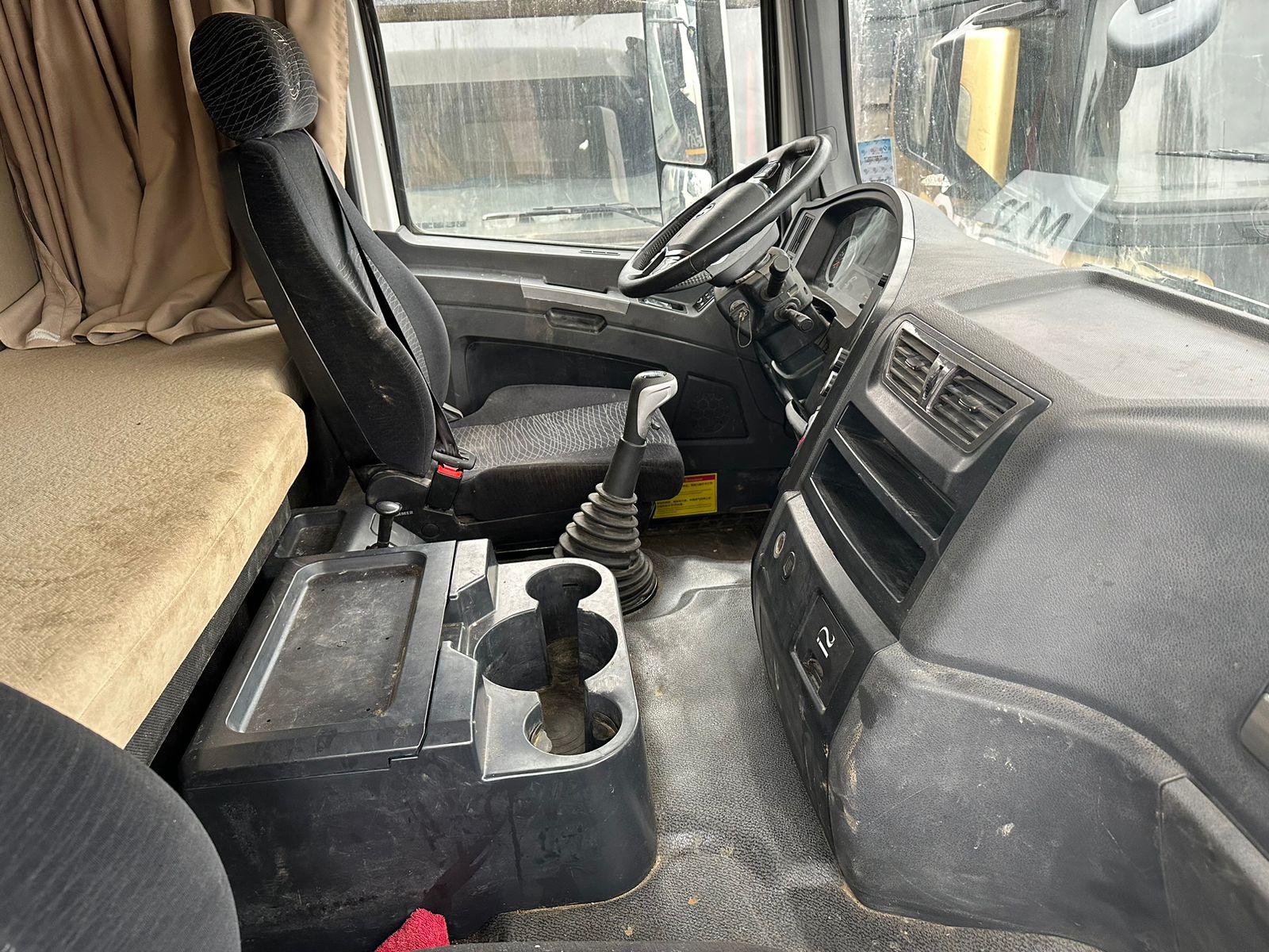 SX* 8x4 Самосвал
