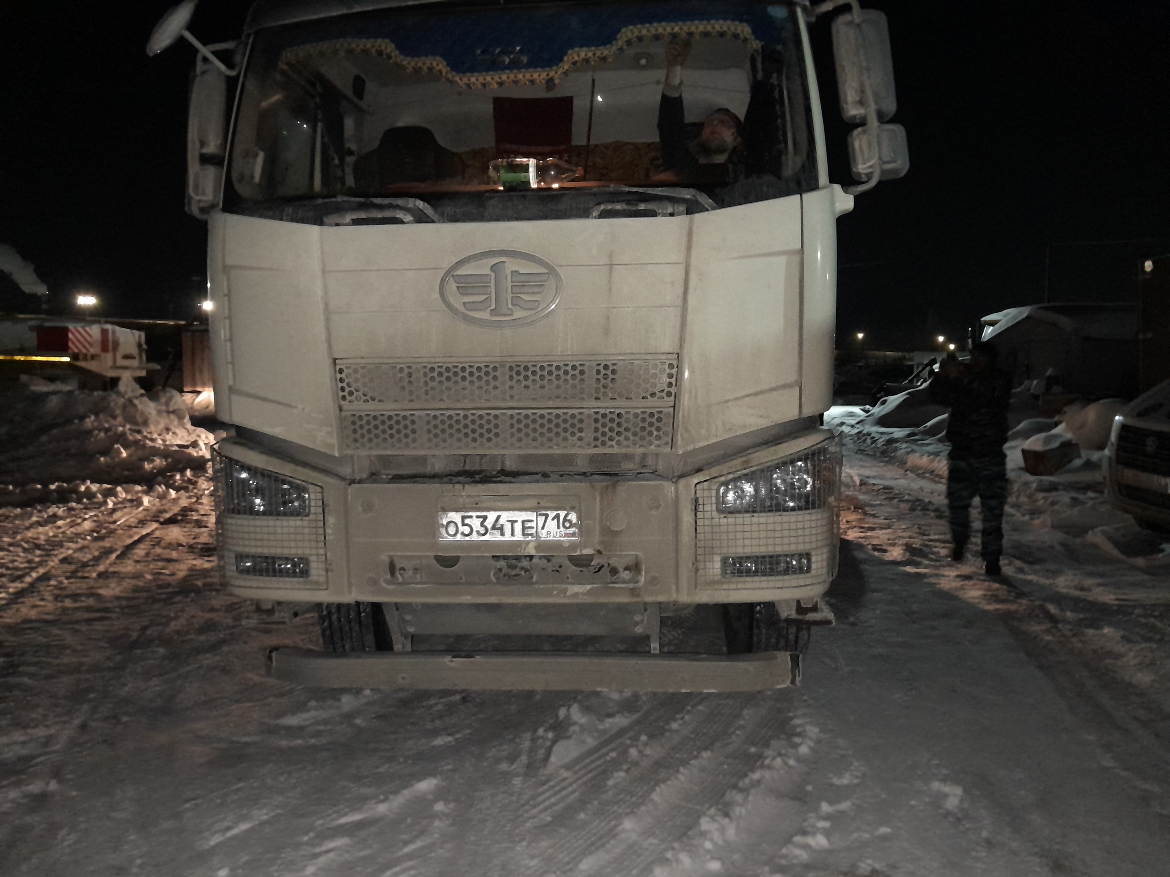 J6 6x4 Самосвал