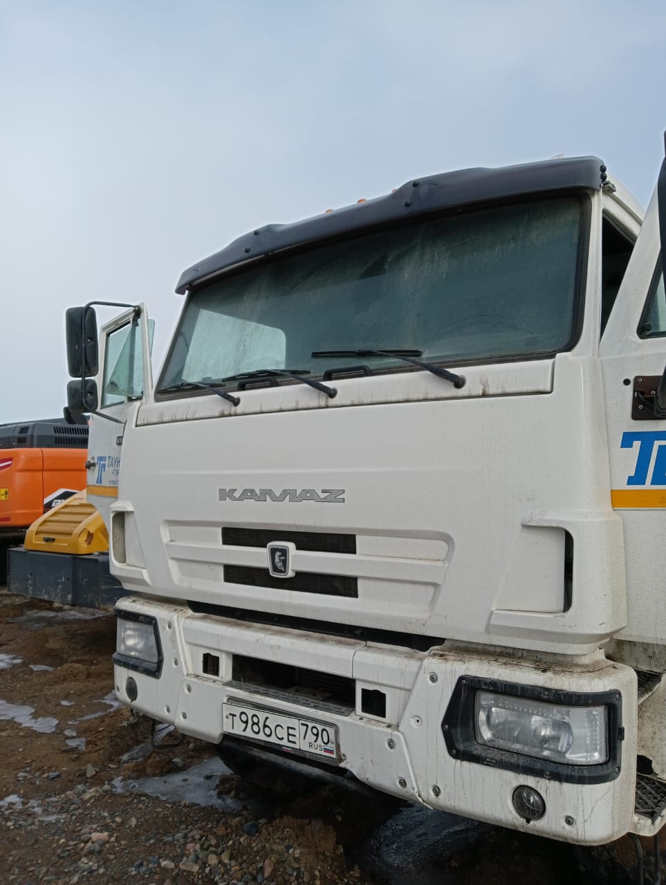 53504 6x6 Седельный тягач