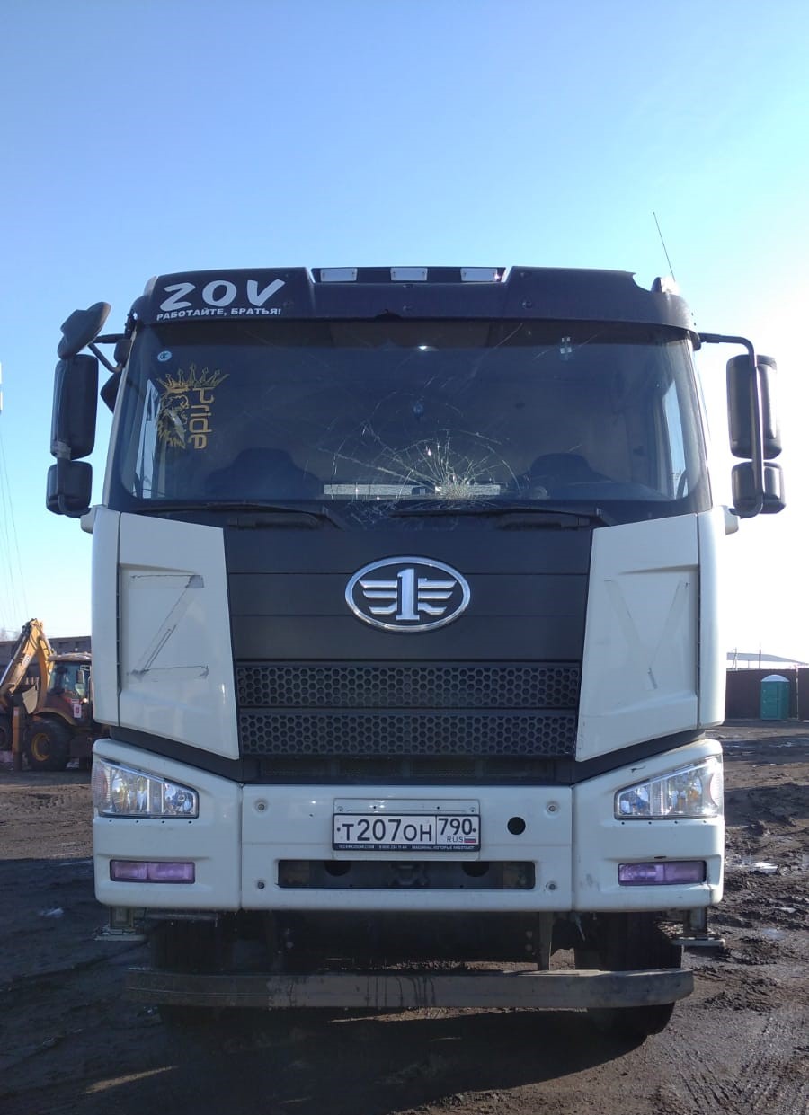 J6 8x4 Самосвал