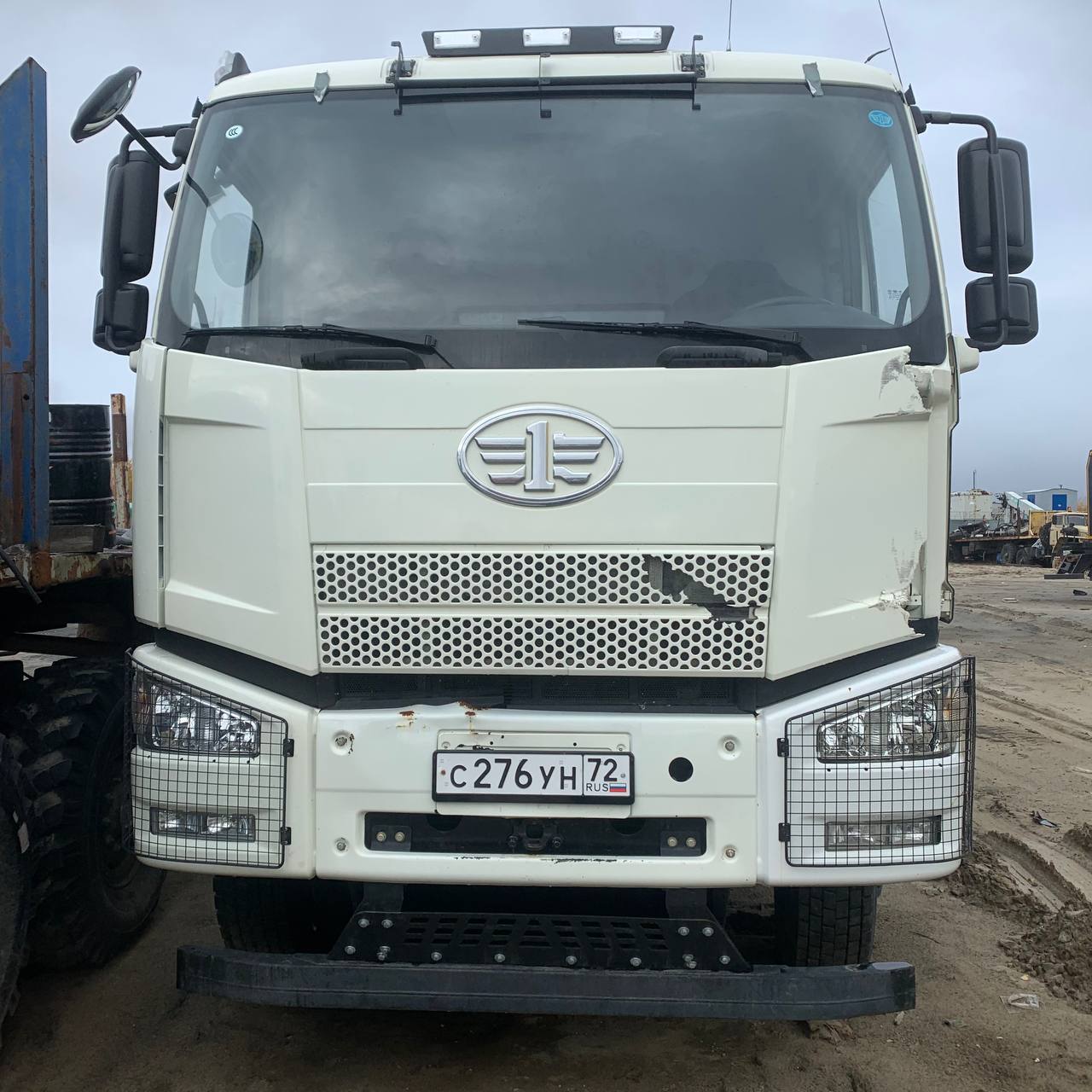 J6 8x4 Самосвал