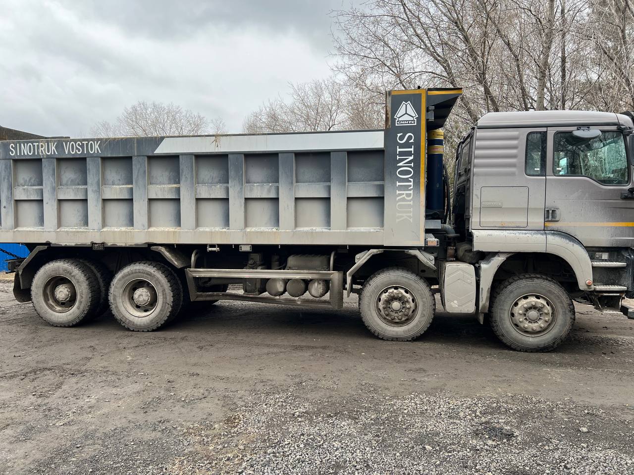T5G 8x4 Самосвал
