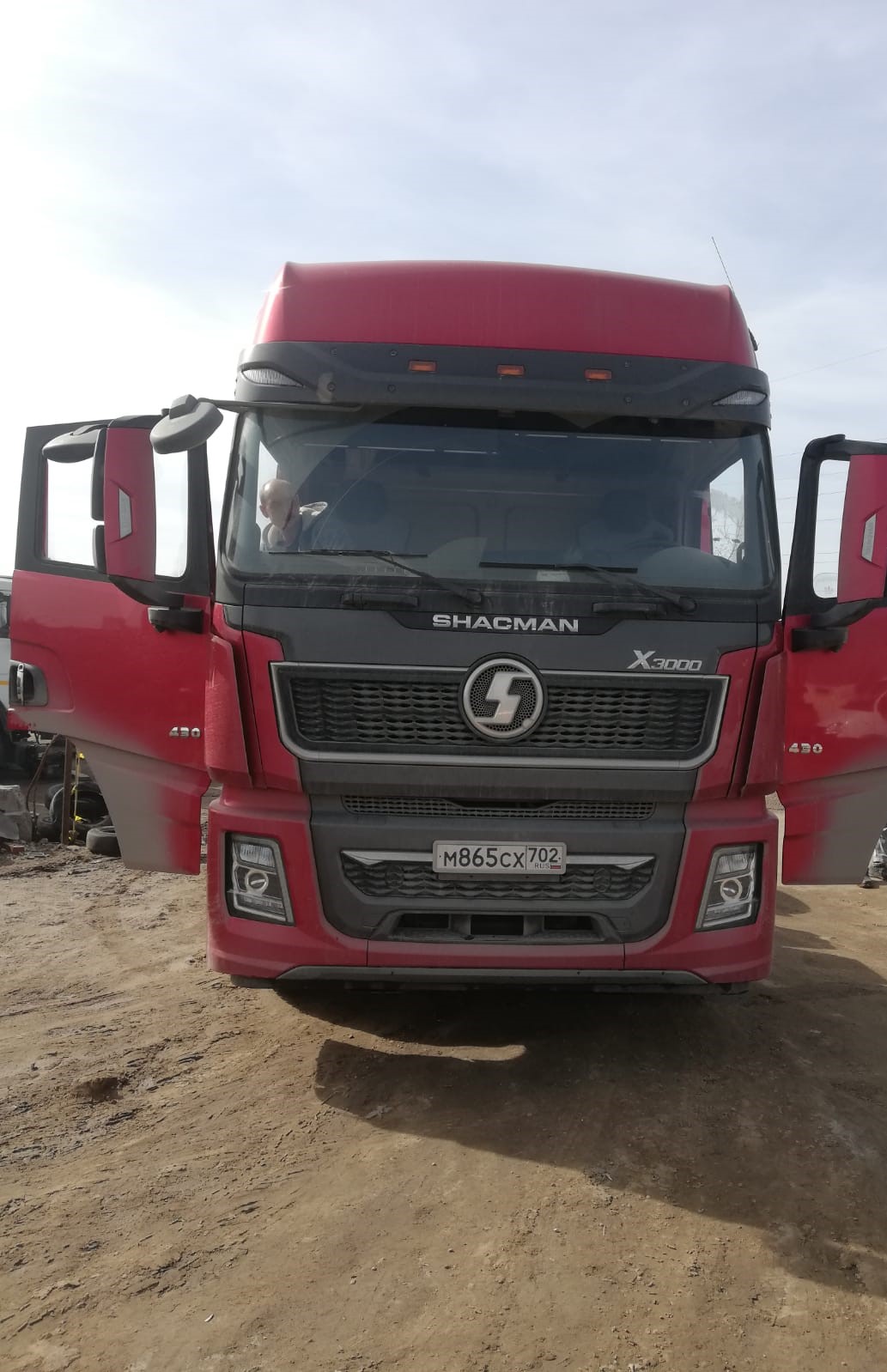 SX* 6x4 Седельный тягач
