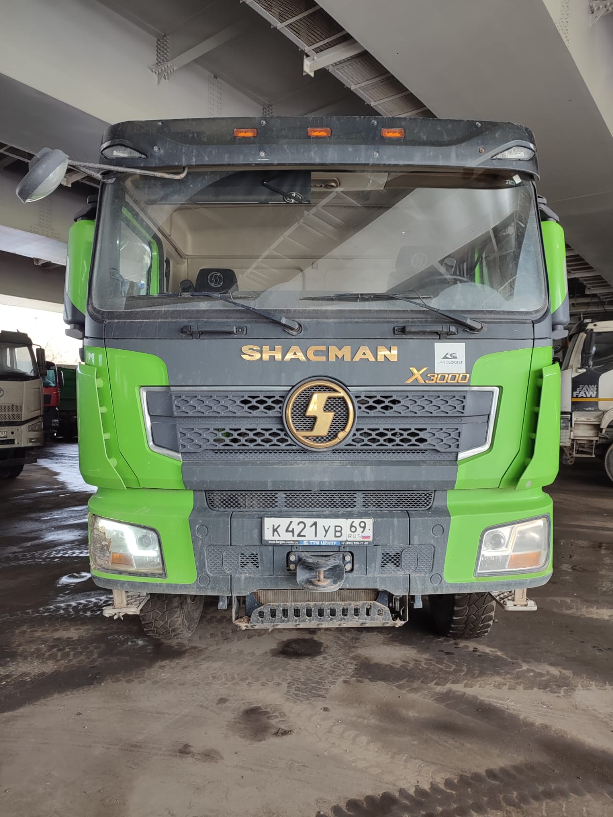 SX* 8x4 Самосвал