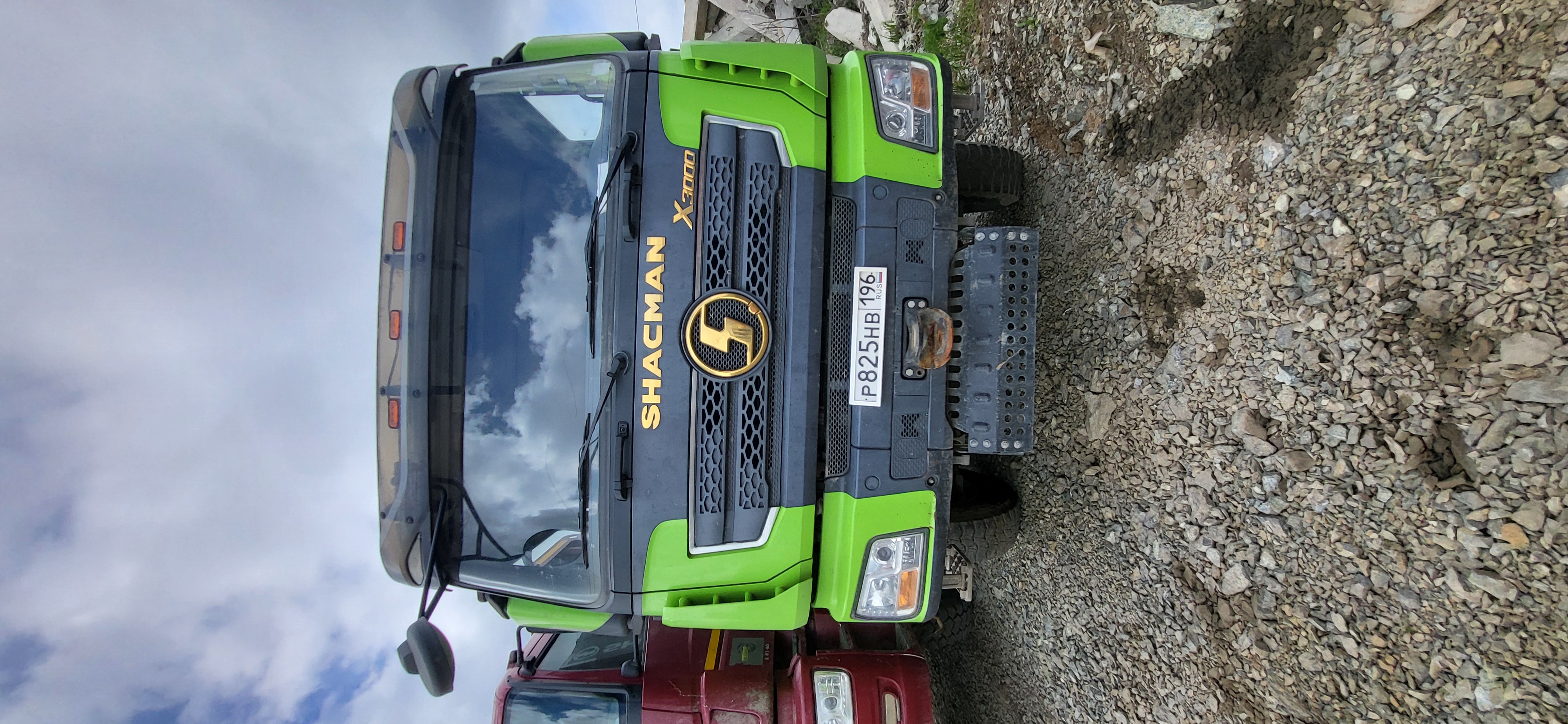 SX* 8x4 Самосвал