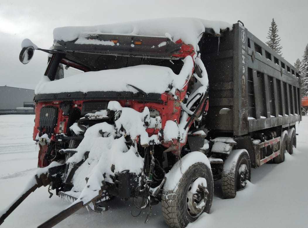 SX* 8x4 Самосвал