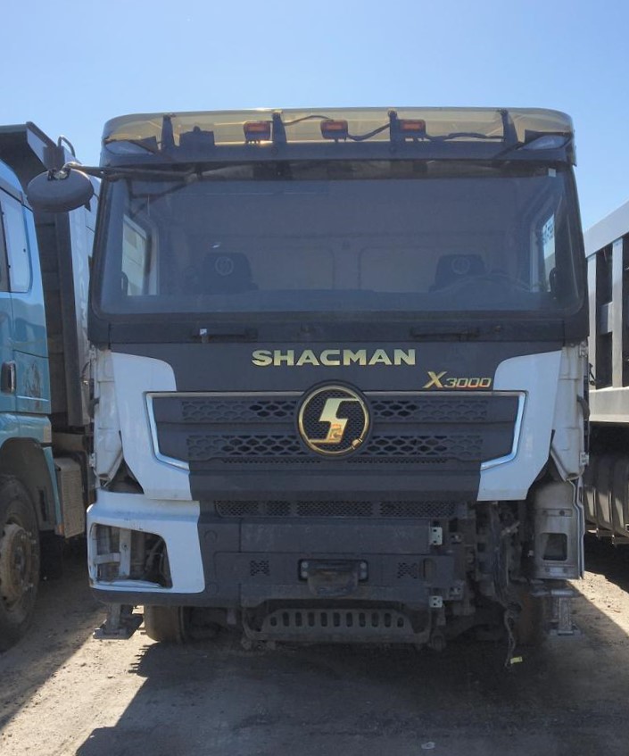 SX* 8x4 Самосвал