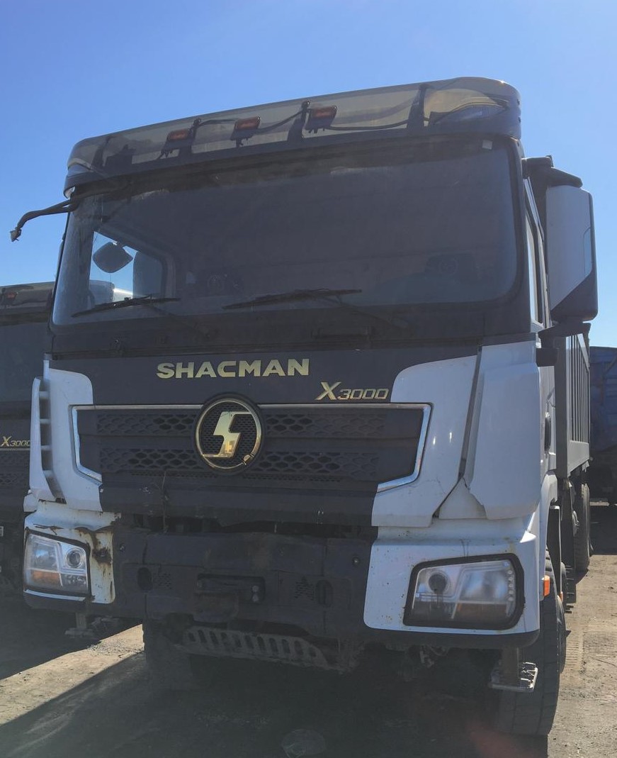 SX* 8x4 Самосвал