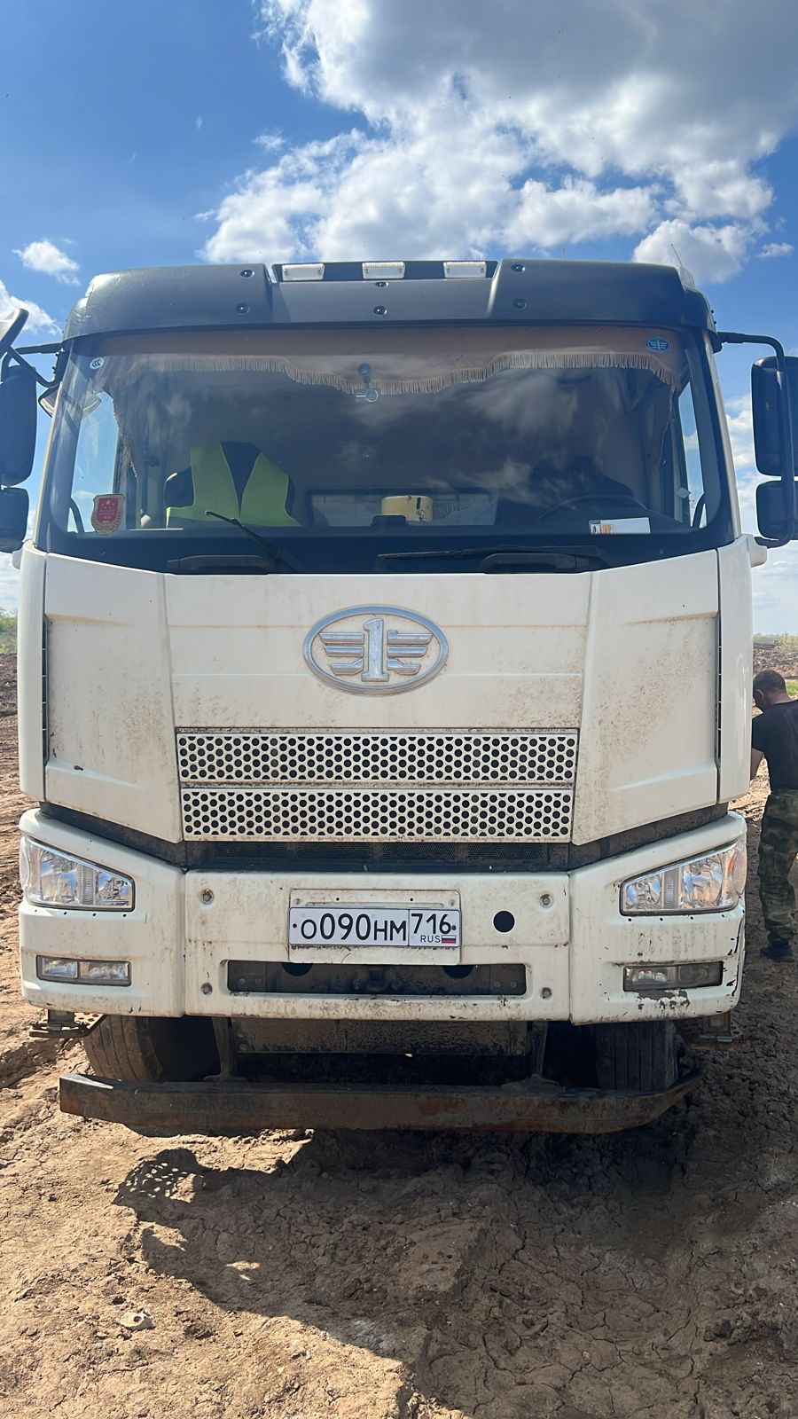 J6 8x4 Самосвал