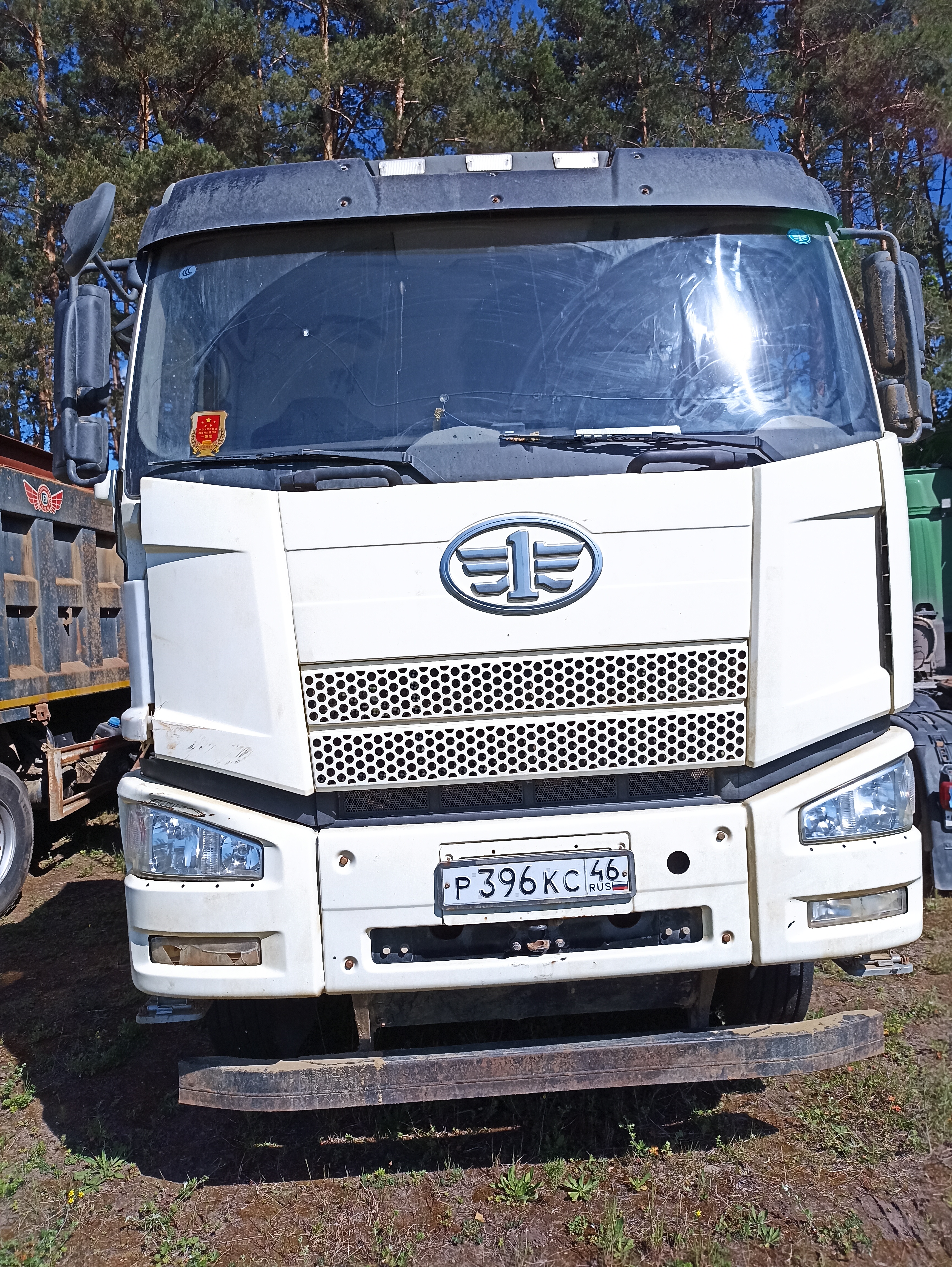 J6 8x4 Самосвал