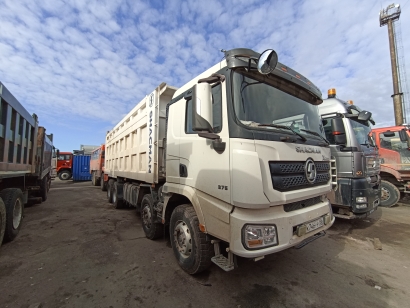 SX* 8x4 Самосвал
