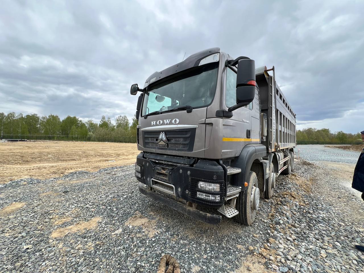 T5G 8x4 Самосвал