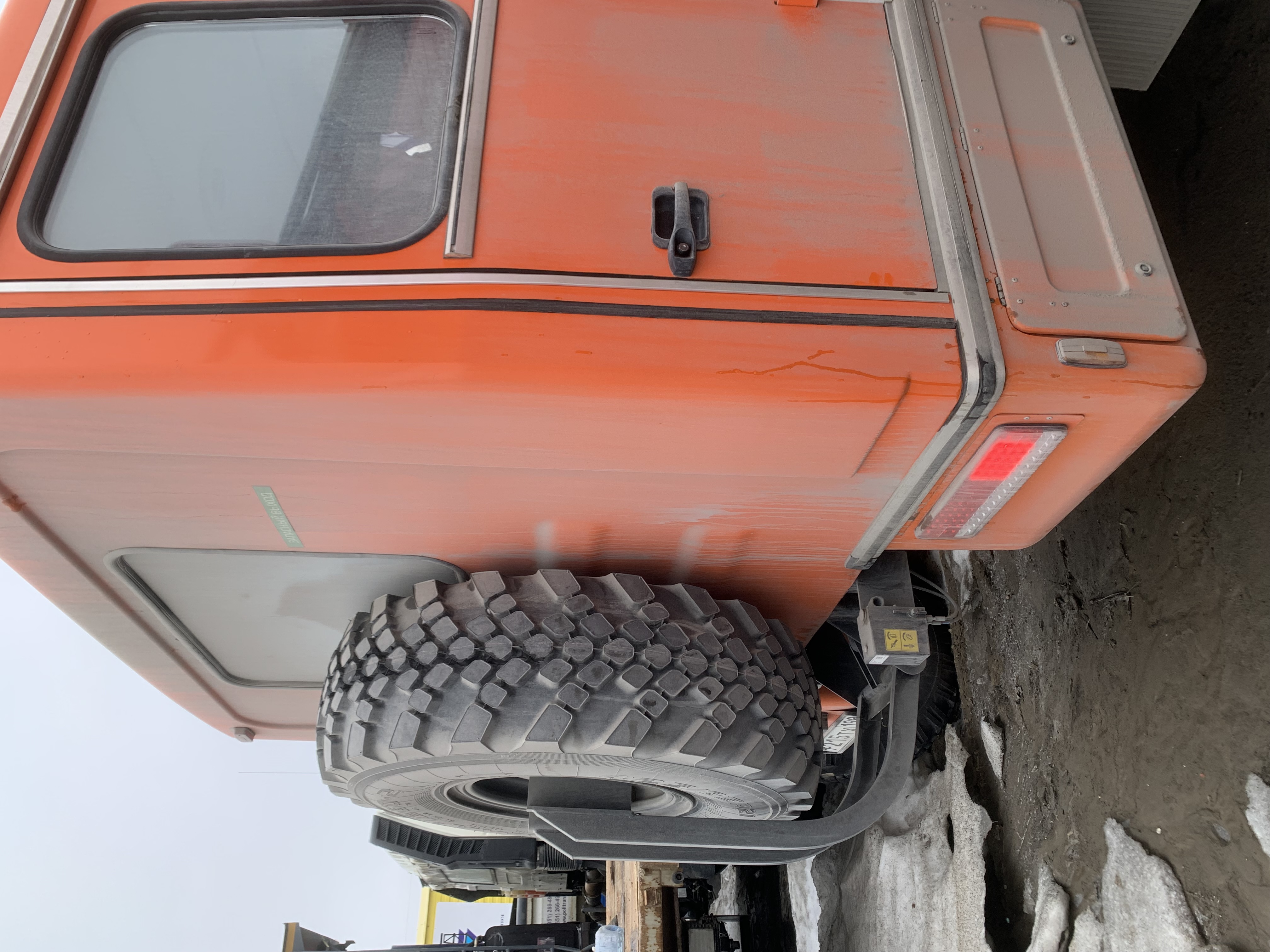 4208* на шасси КамАЗ 43118 6x6 Вахтовый автобус