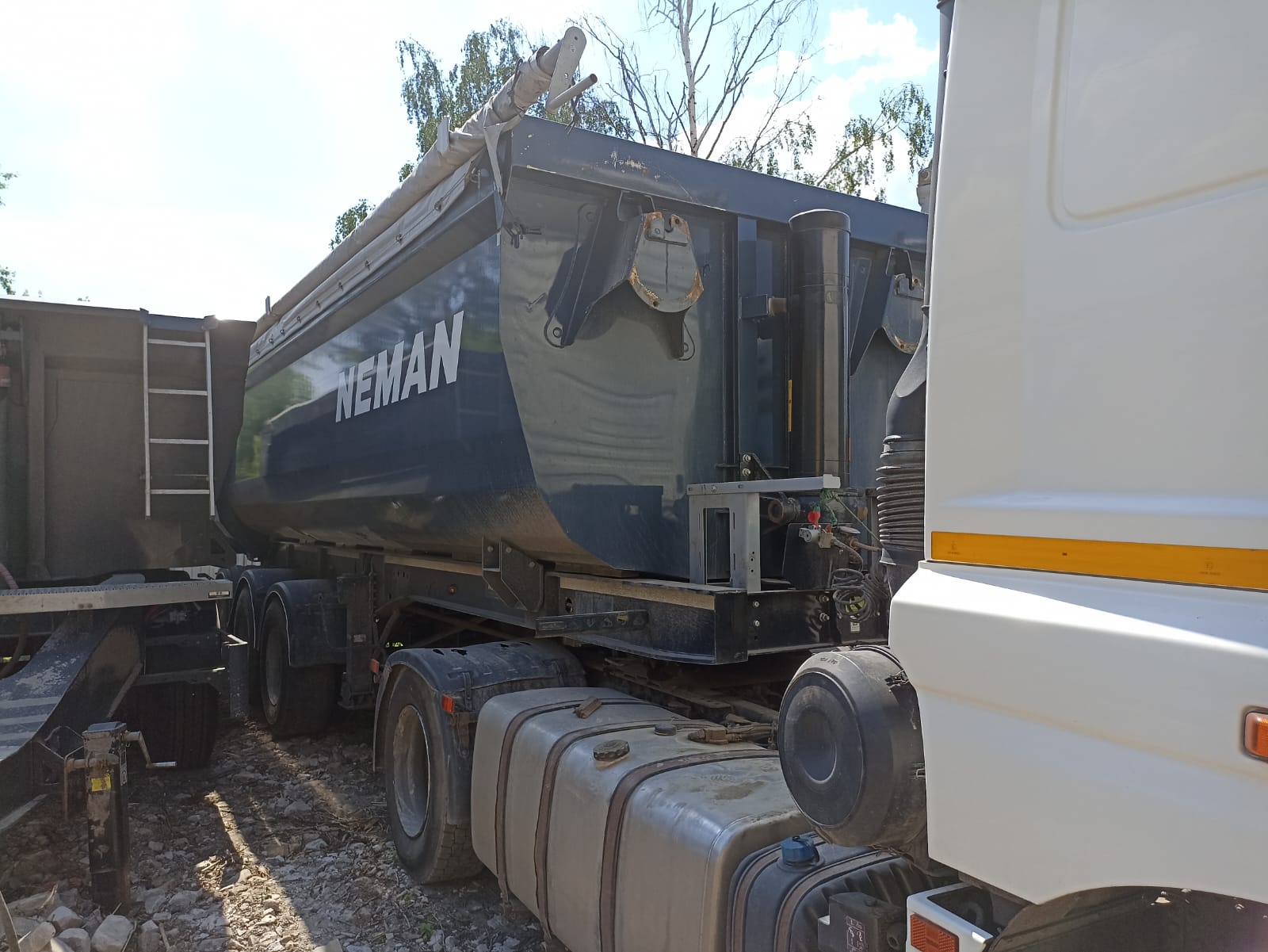 9453 Полуприцеп самосвальный