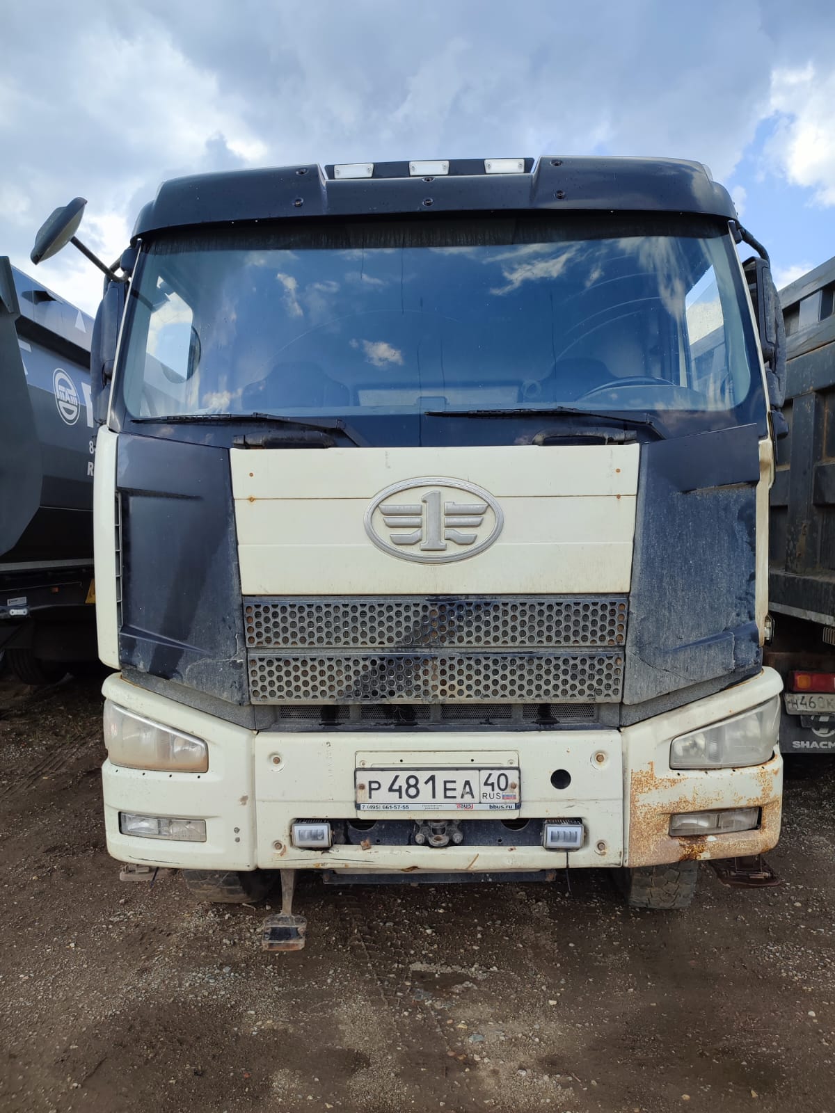 J6 8x4 Самосвал