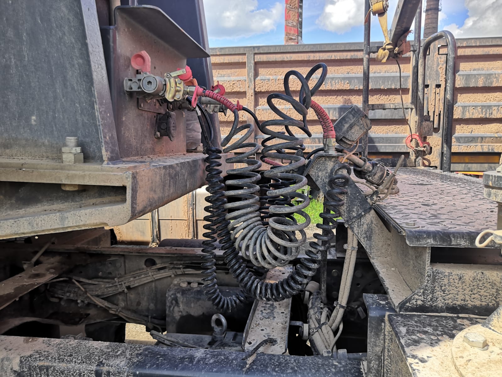 9318* Полуприцеп тяжеловоз 2 оси