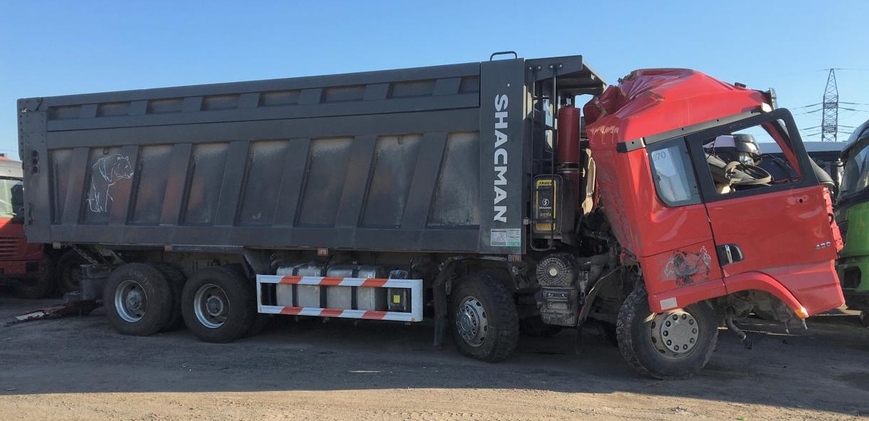 SX* 8x4 Самосвал