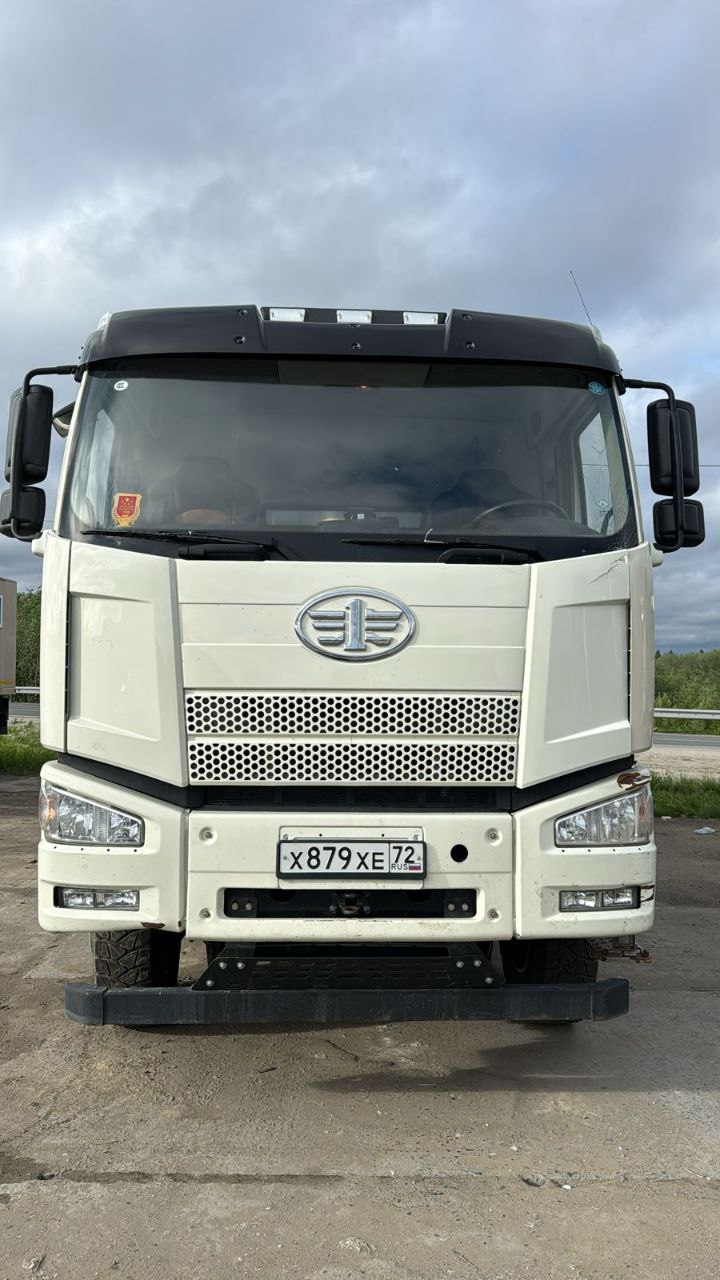 J6 8x4 Самосвал