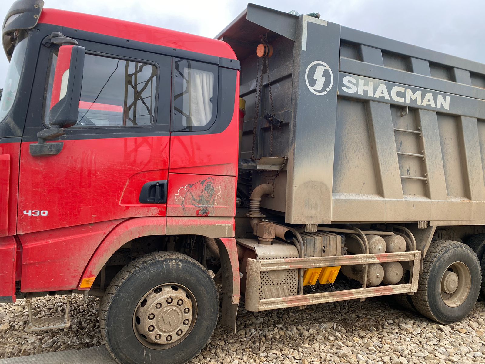SX* 6x4 Самосвал