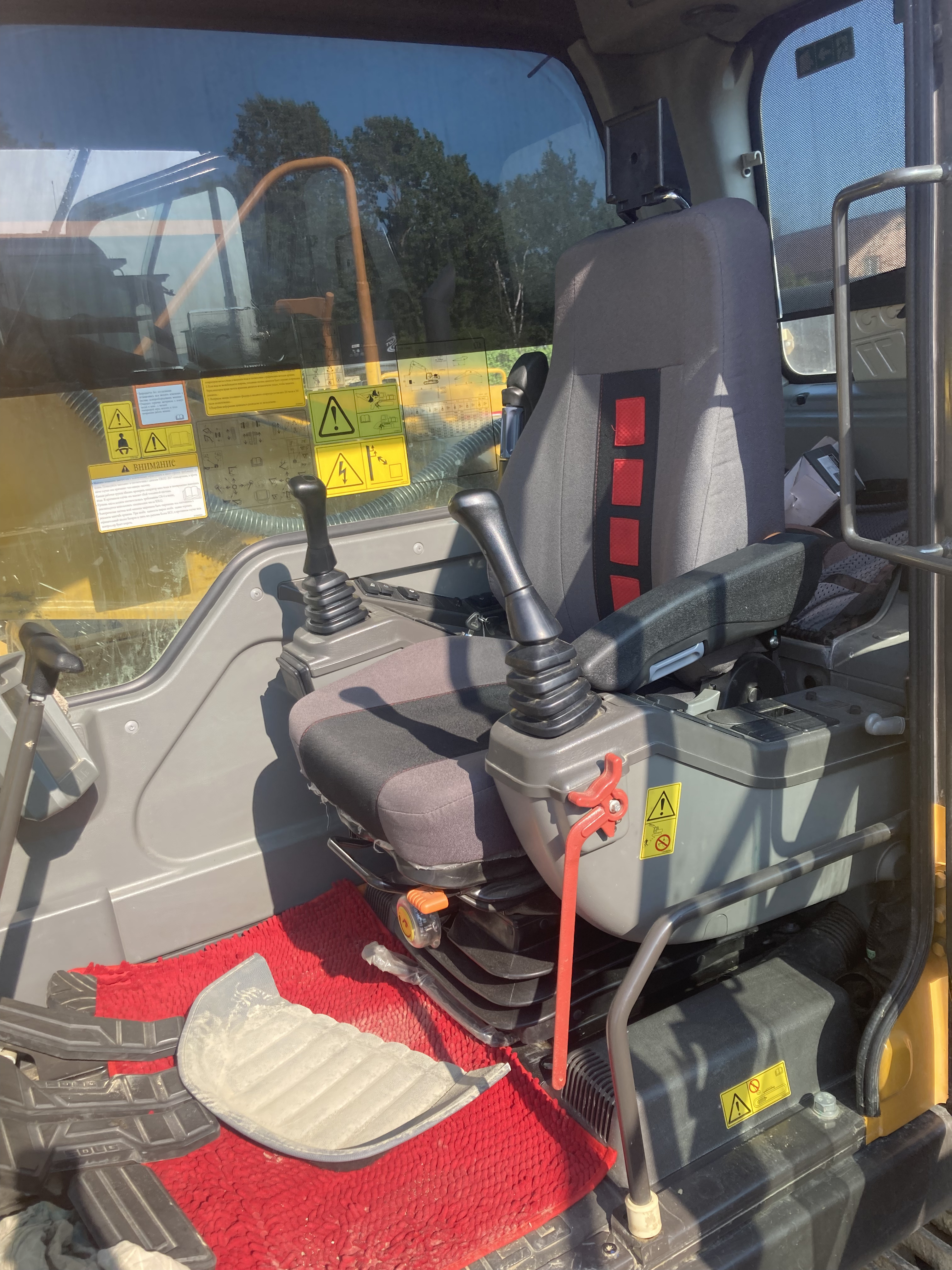 E6255 Экскаватор