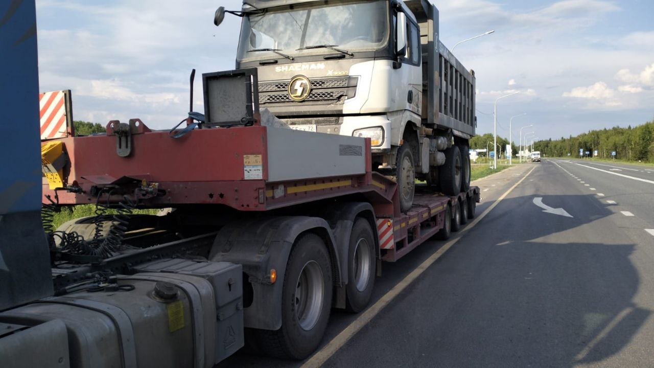 SX* 6x6 Самосвал