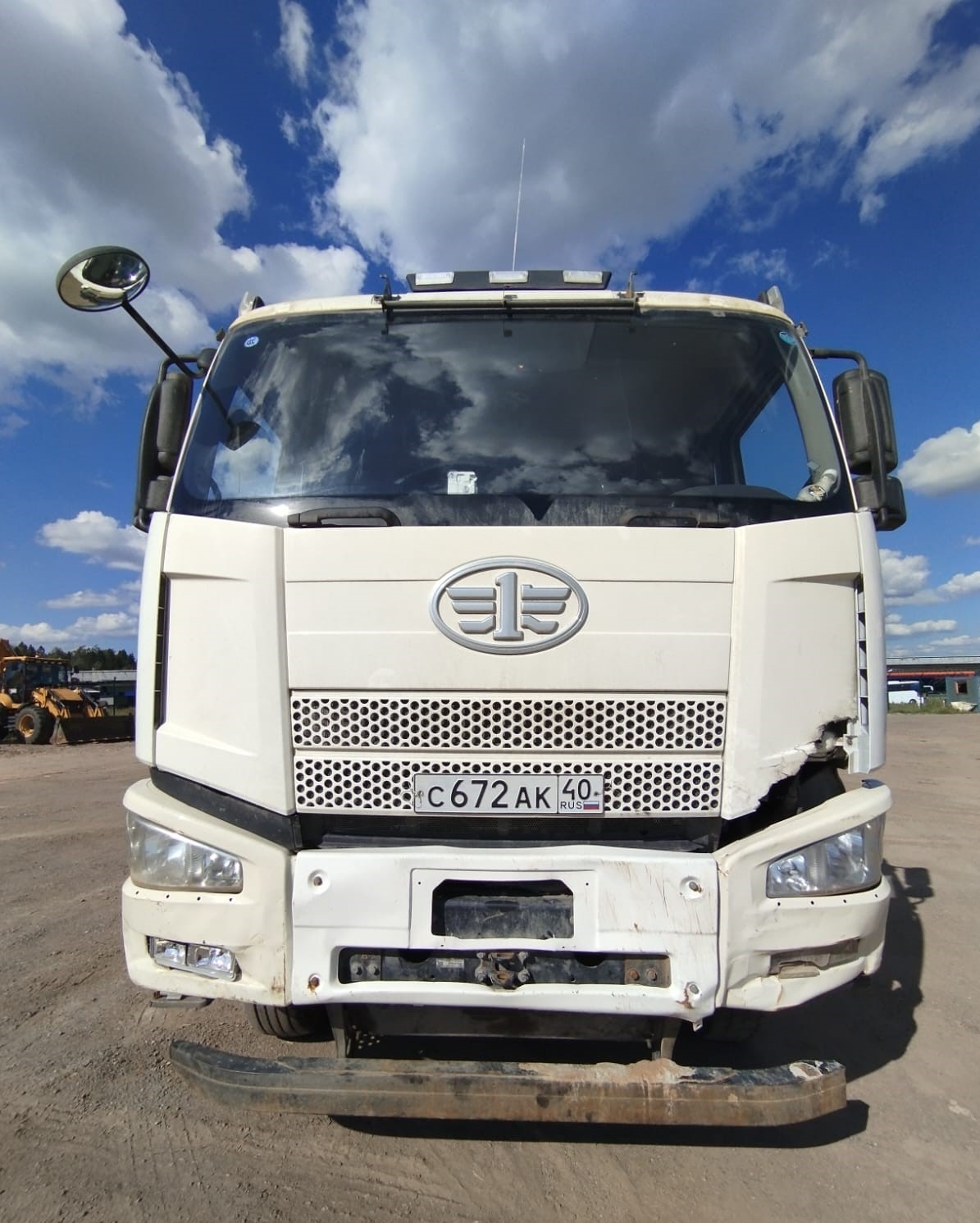 J6 8x4 Самосвал