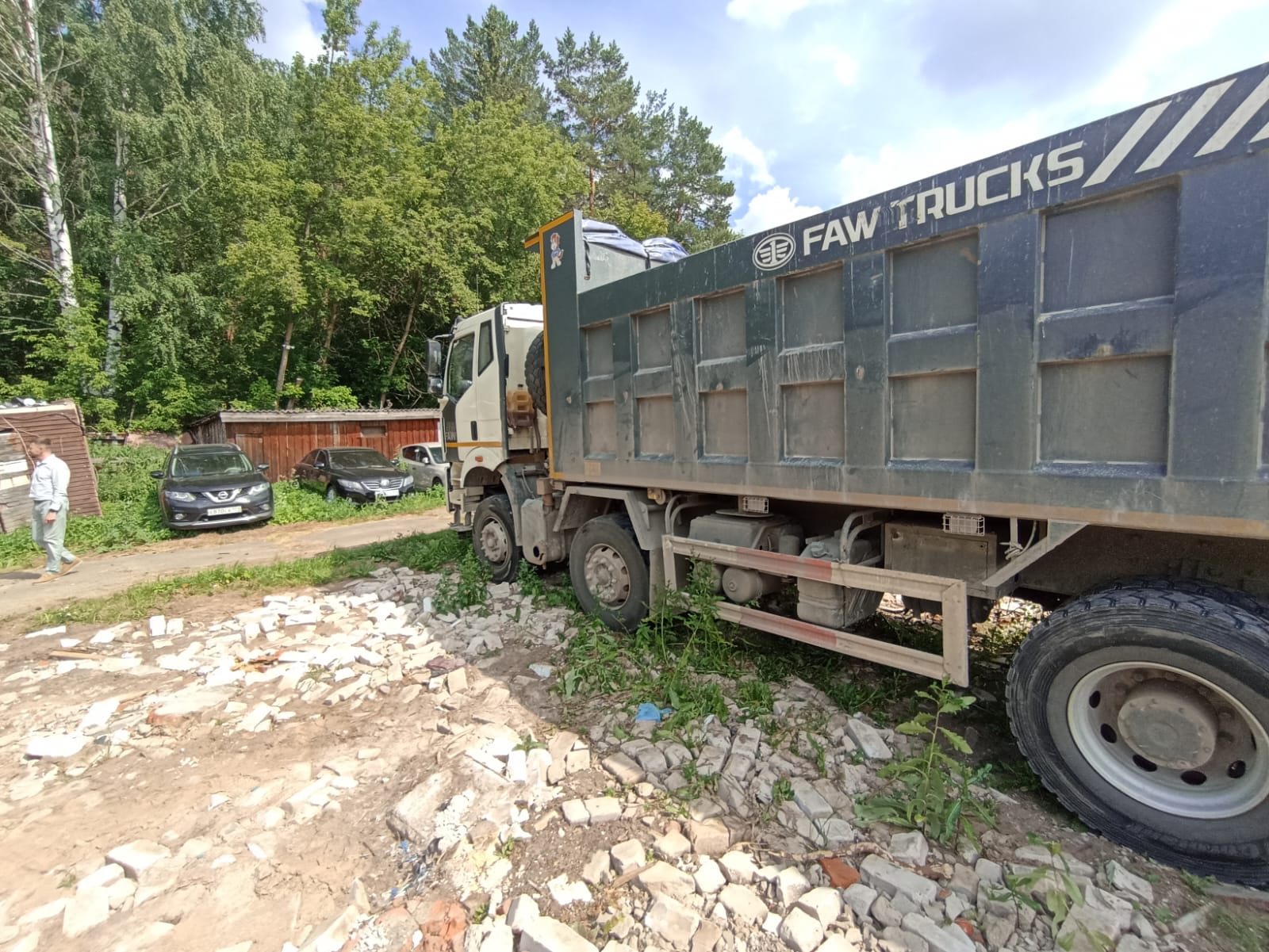 CA 3310 8x4 Самосвал