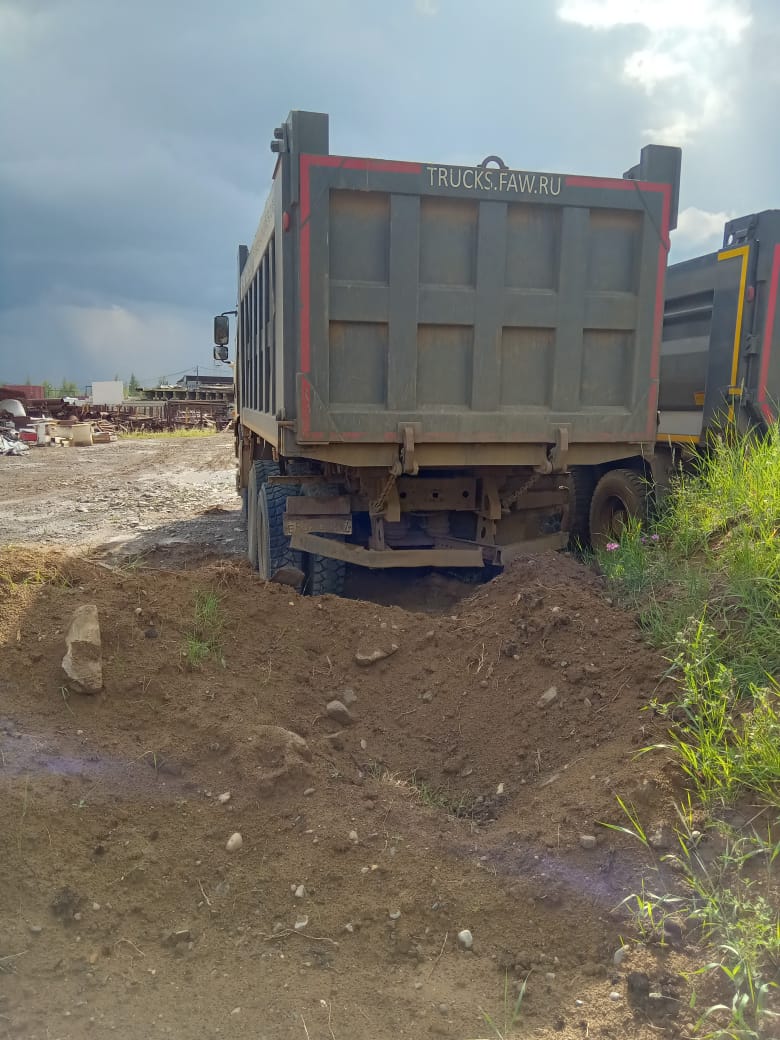 J6 6x6 Самосвал