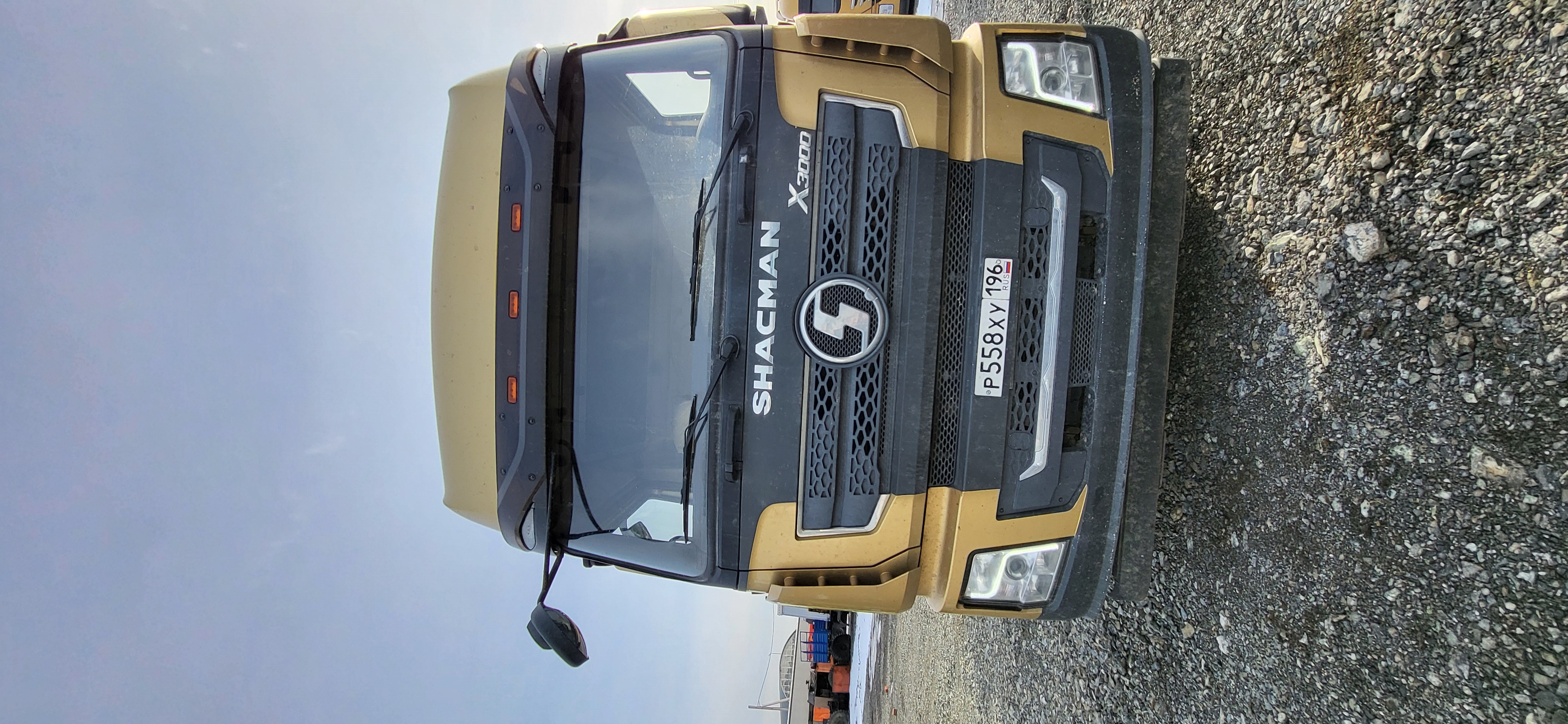 SX* 6x4 Седельный тягач