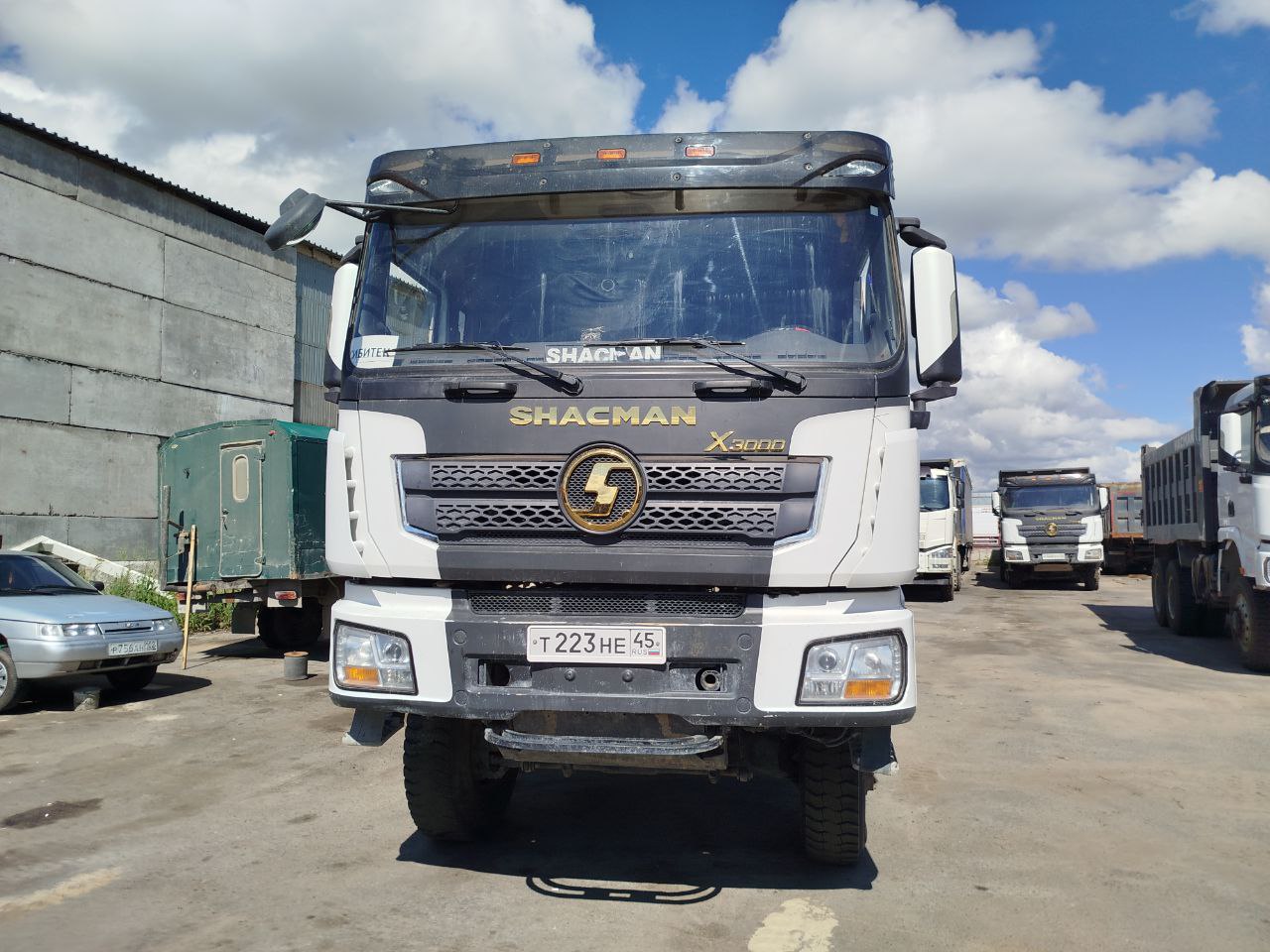 SX* 6x6 Самосвал