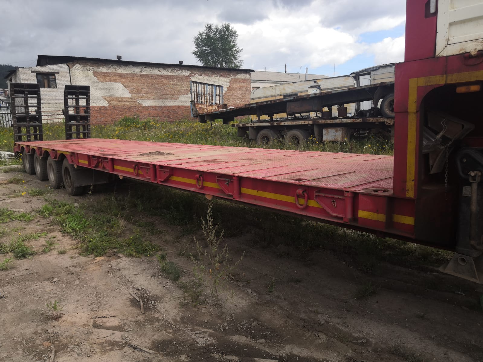 AMUR Полуприцеп тяжеловоз 4 оси