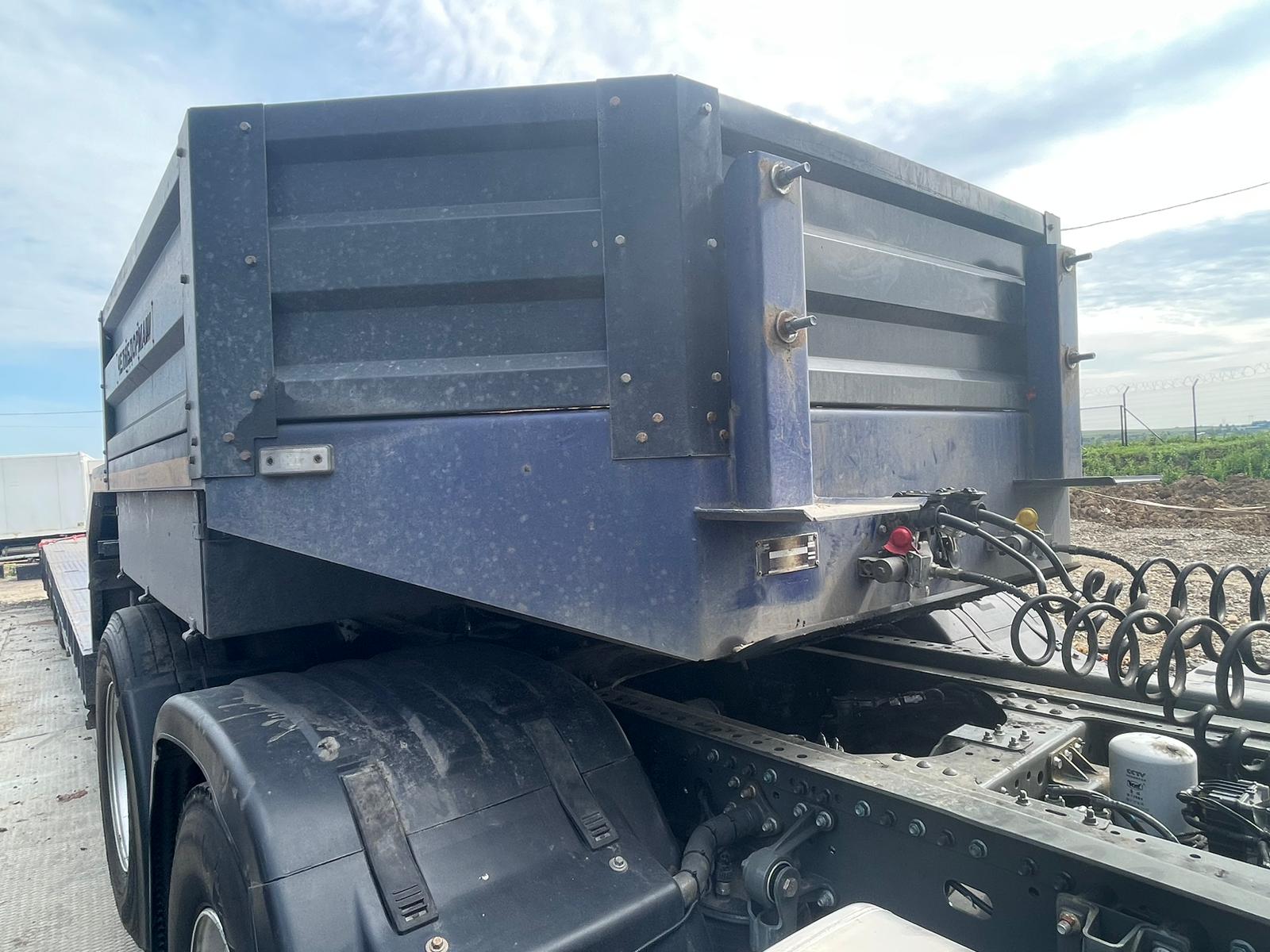 9438* Полуприцеп тяжеловоз 4 оси