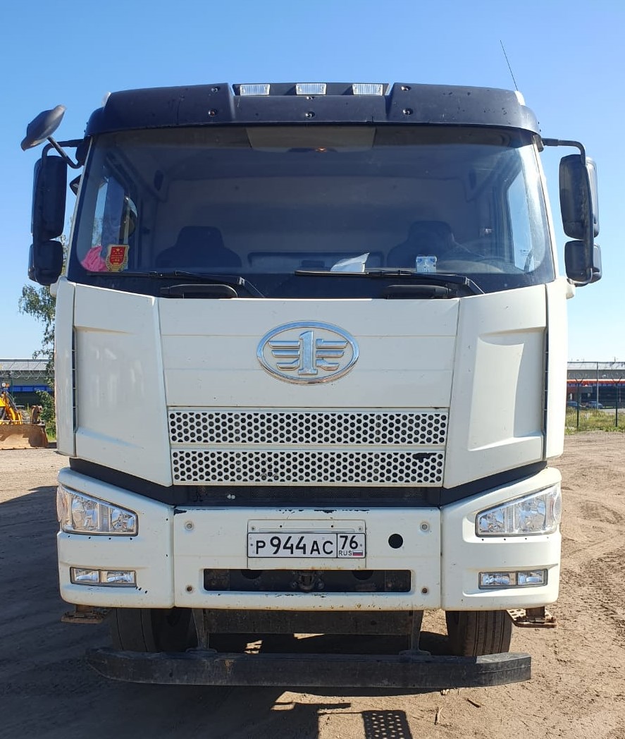 J6 8x4 Самосвал