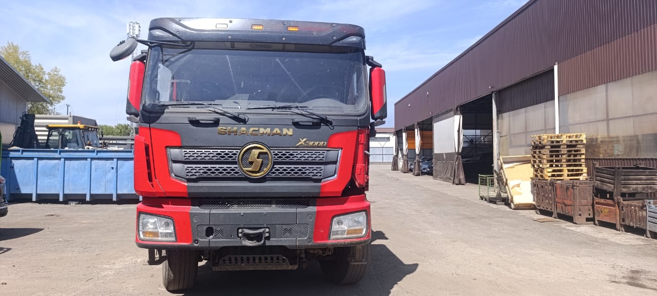 SX* 8x4 Самосвал