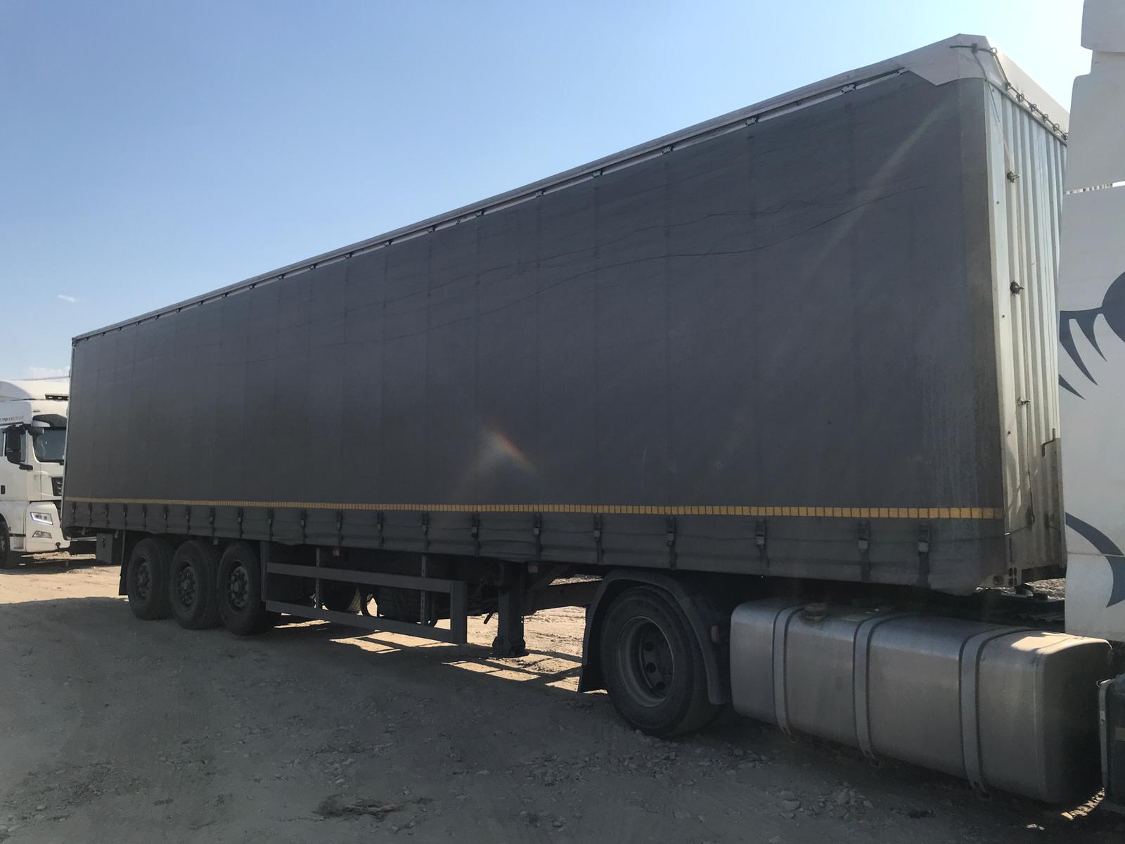 5885* Полуприцеп шторный