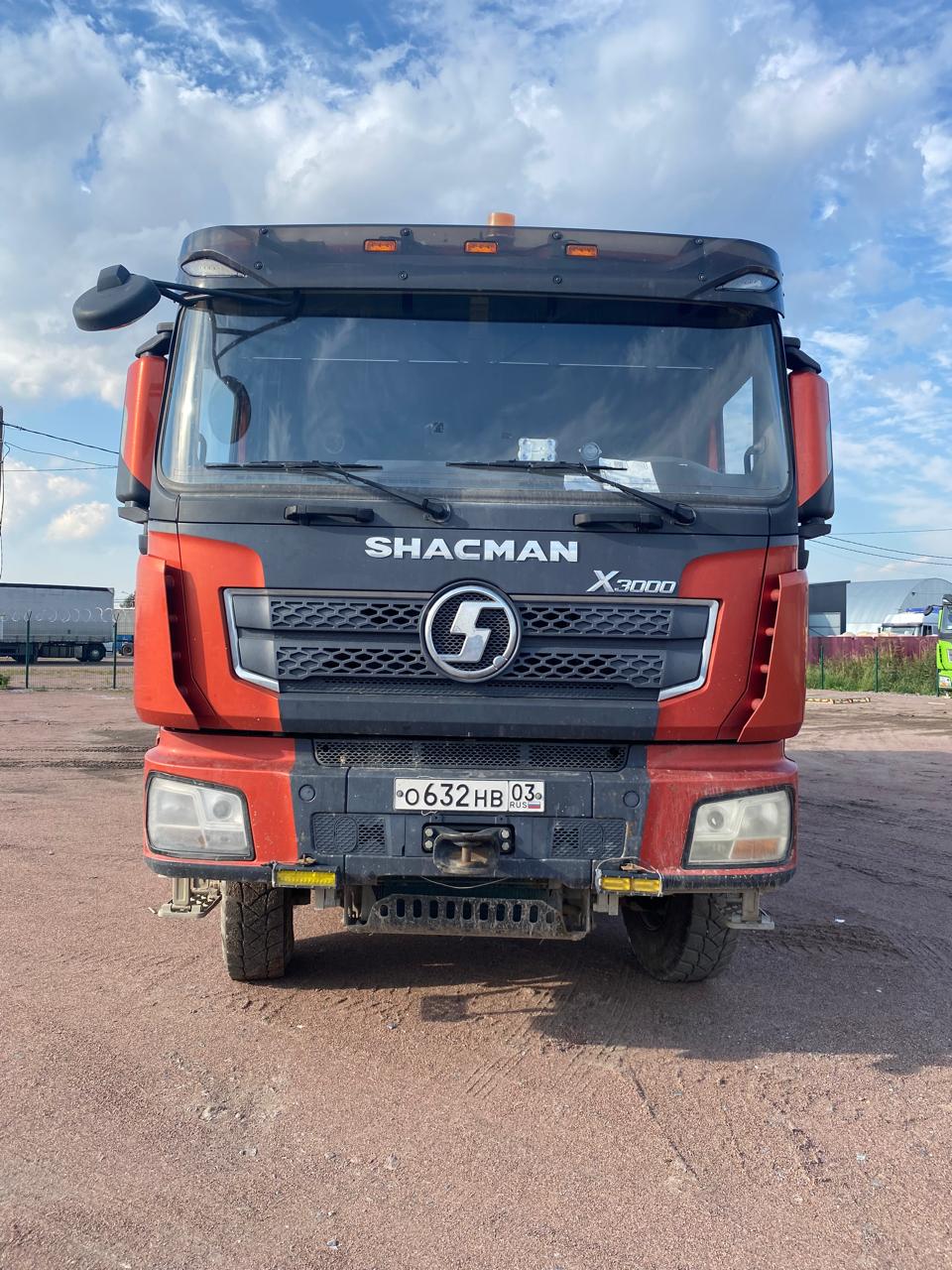 SX* 8x4 Самосвал