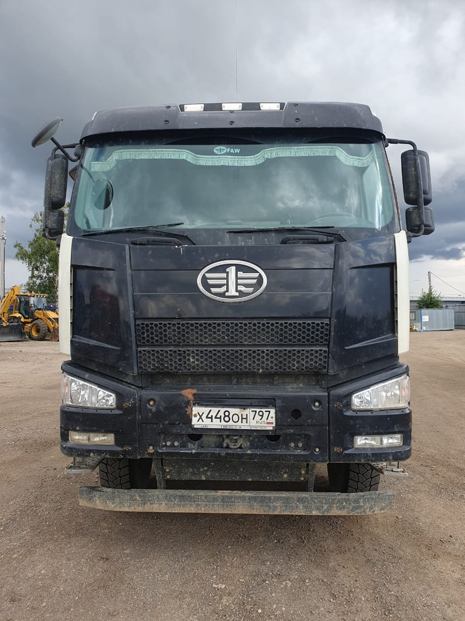 J6 8x4 Самосвал