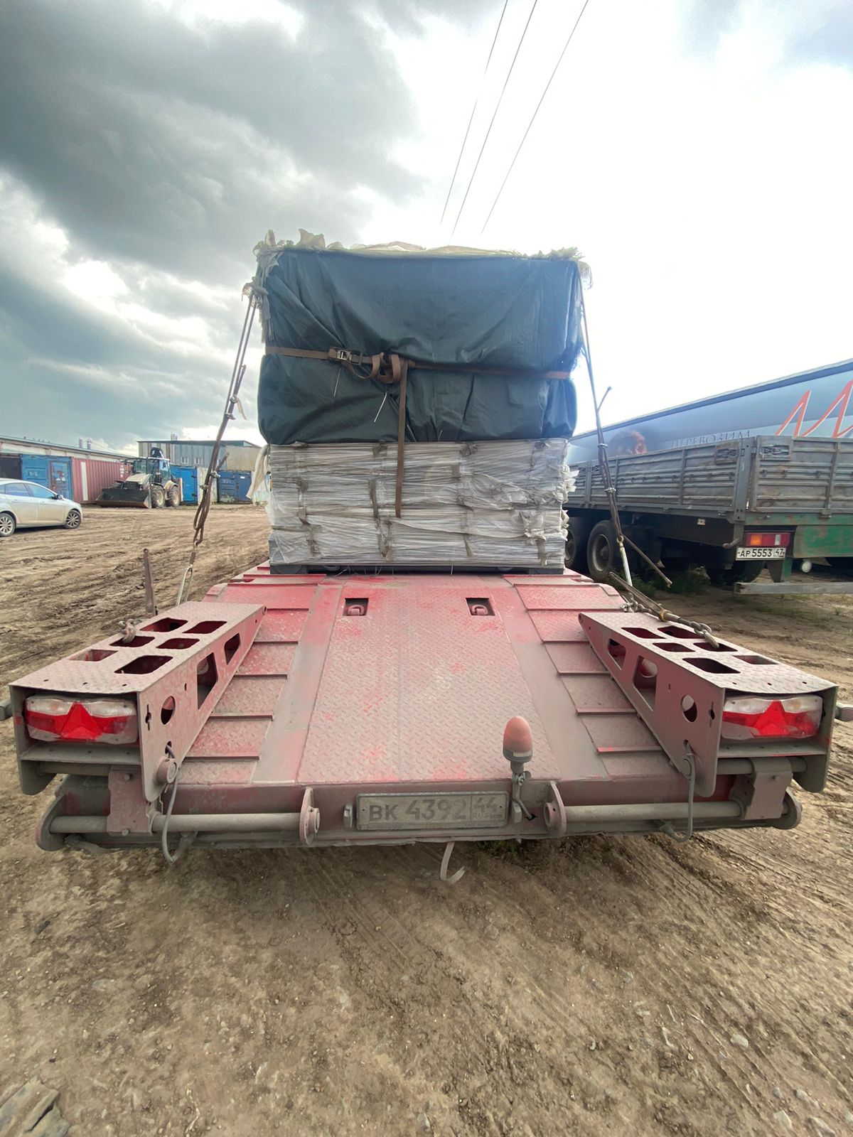 9852* Полуприцеп тяжеловоз 3 оси