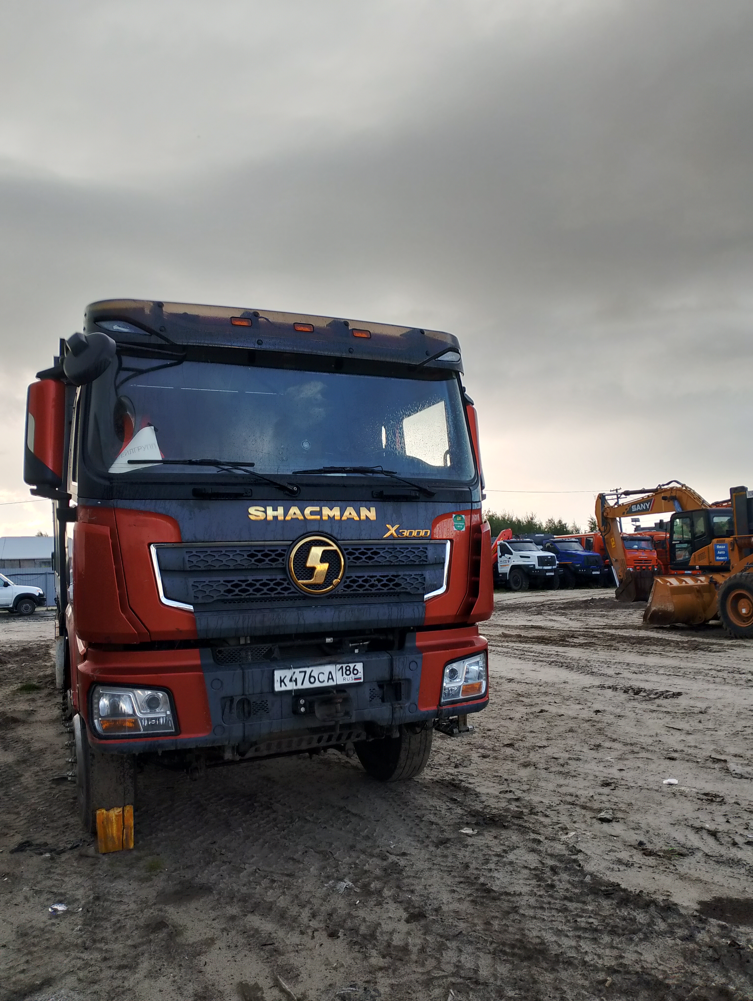 SX* 8x4 Самосвал