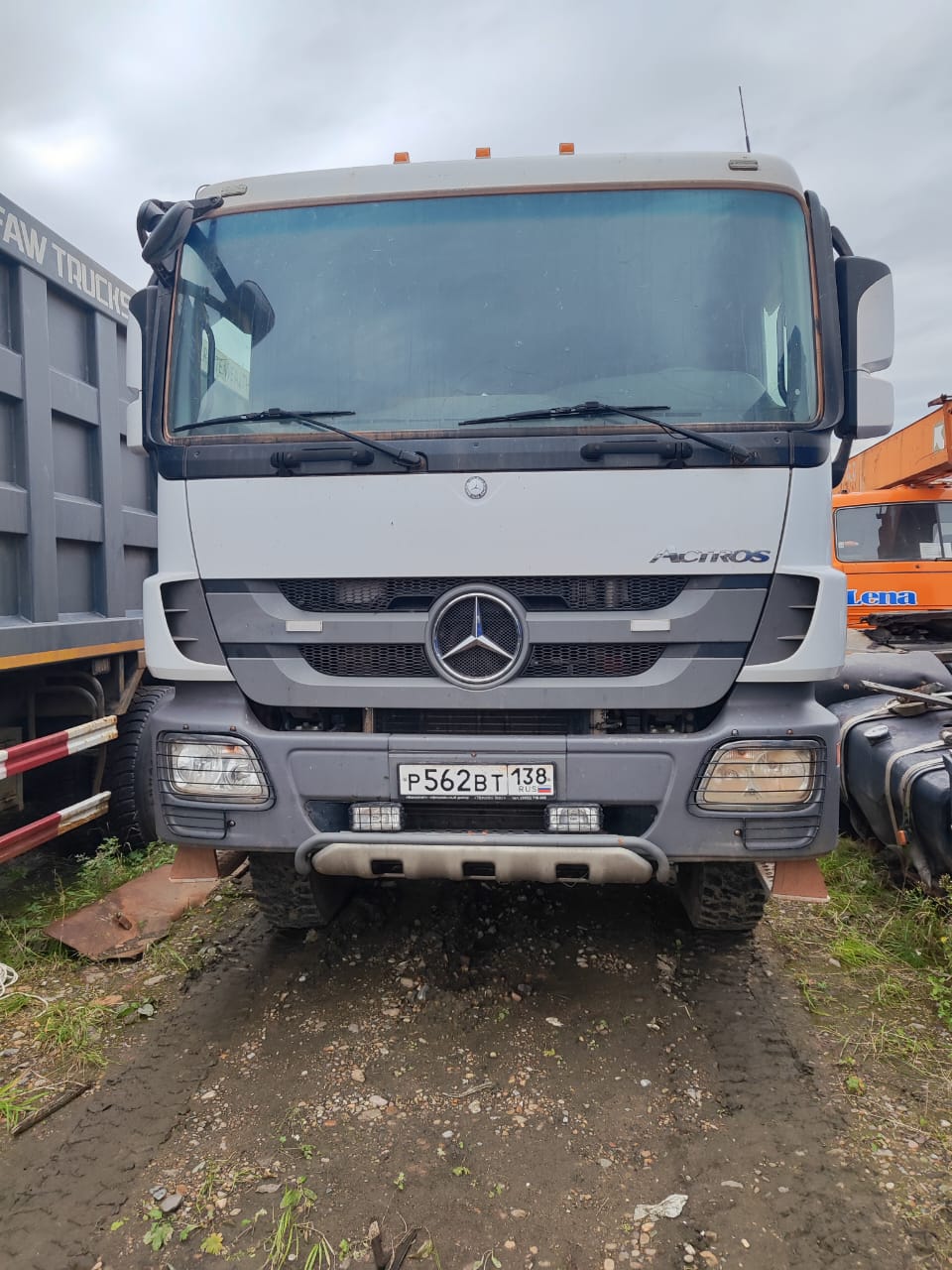 ACTROS 6x6 Седельный тягач