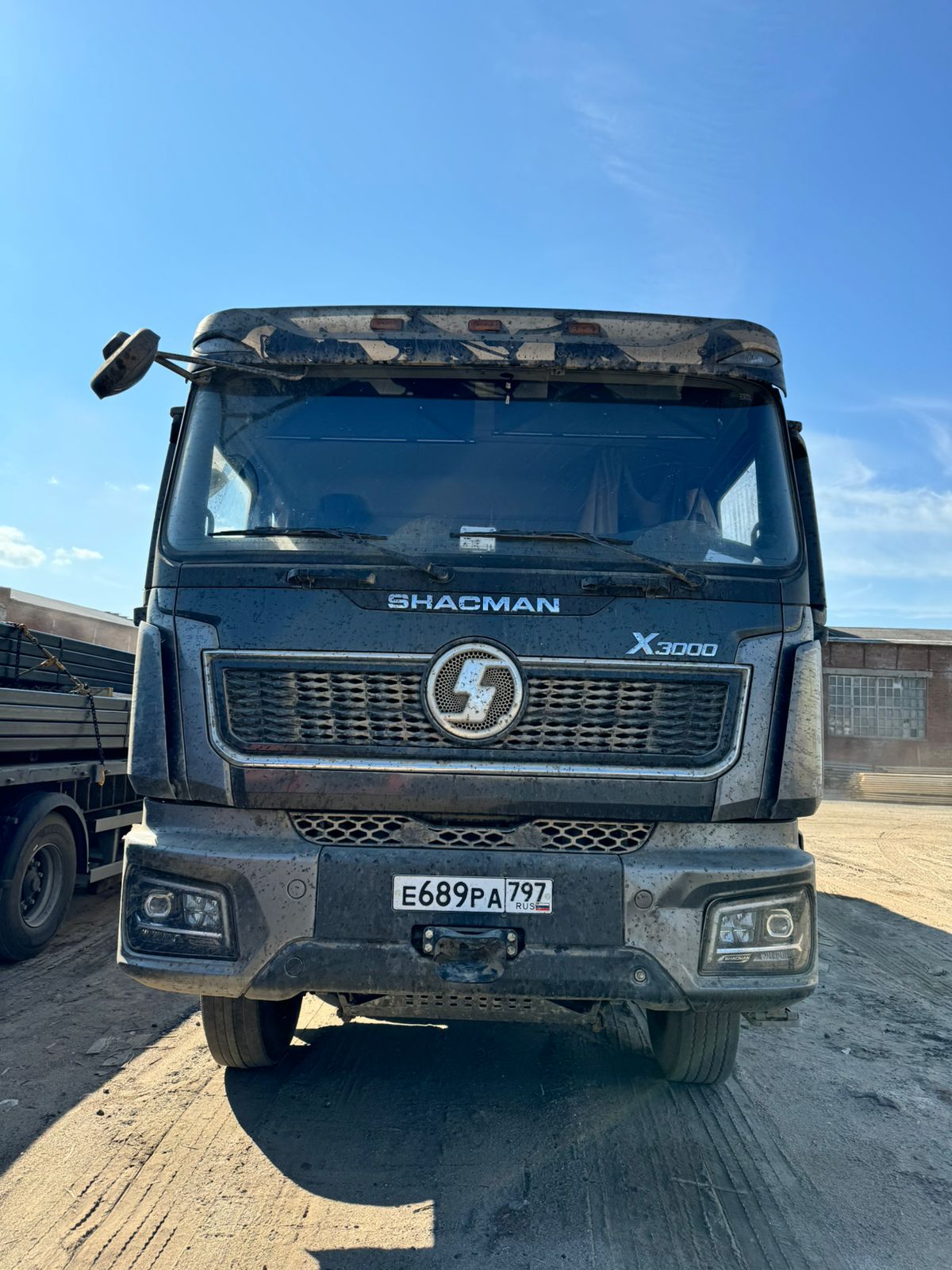 SX* 8x4 Самосвал