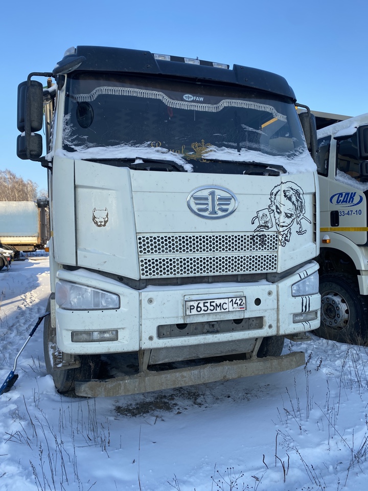J6 8x4 Самосвал