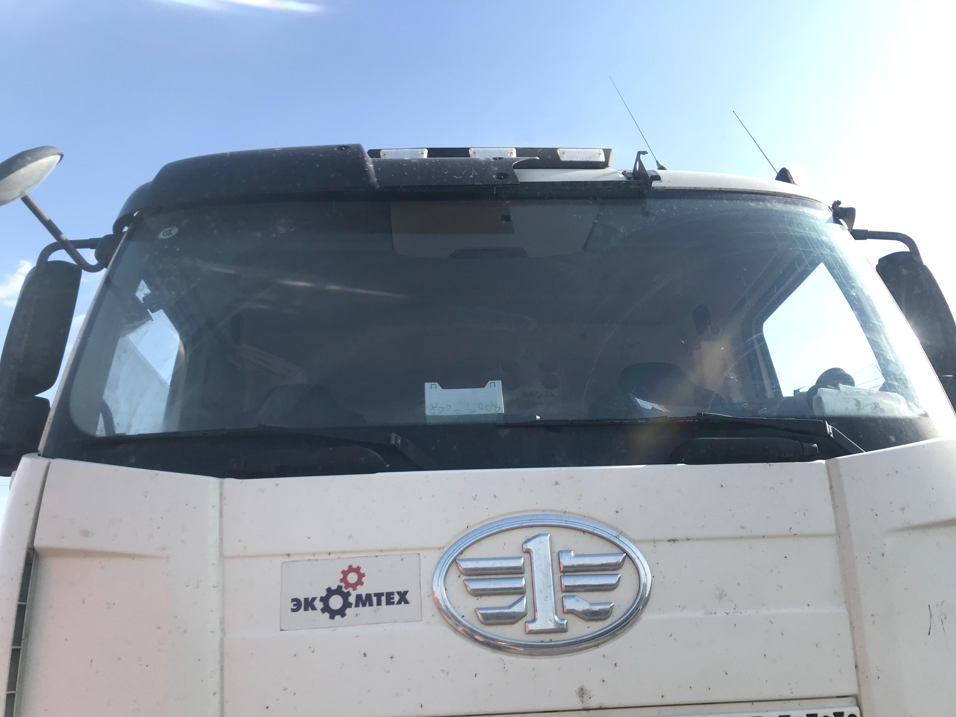 J6 8x4 Самосвал
