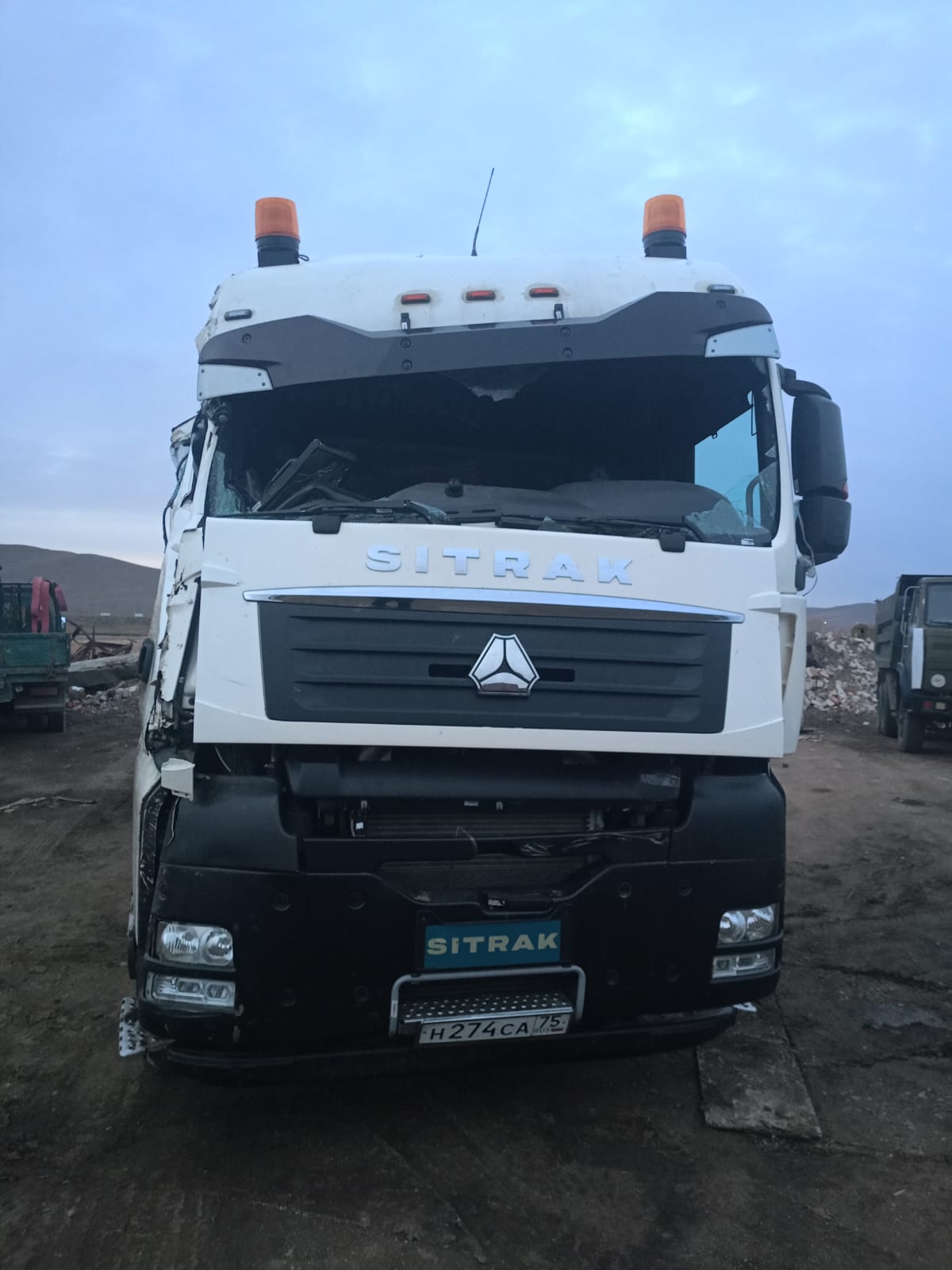 C7H 6x4 Седельный тягач