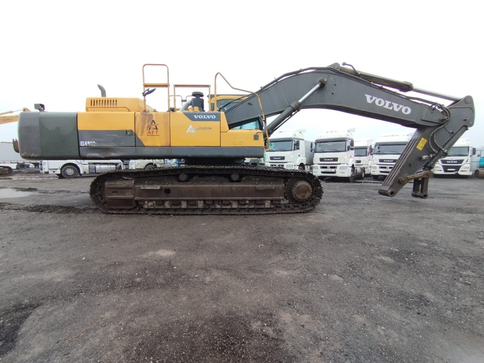 EC480* Экскаватор