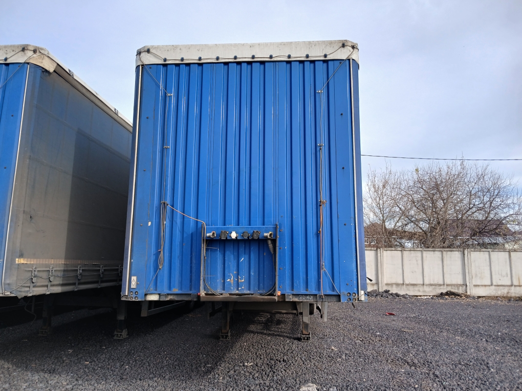 93341 Полуприцеп шторный